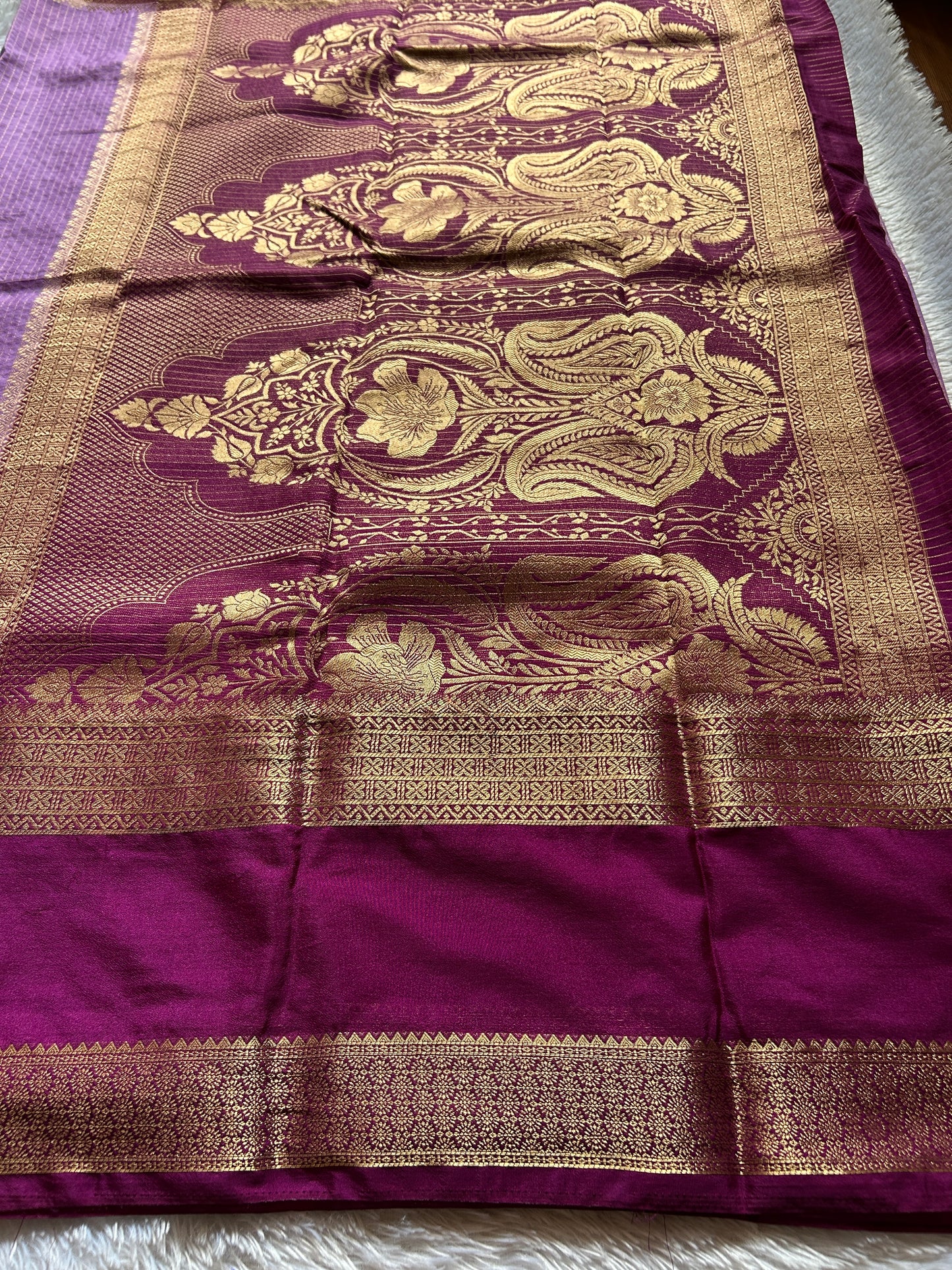 SS105 (2D) : Lilac-wine