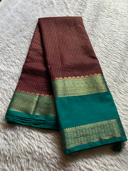 SS105 (2D) : Brown-teal blue