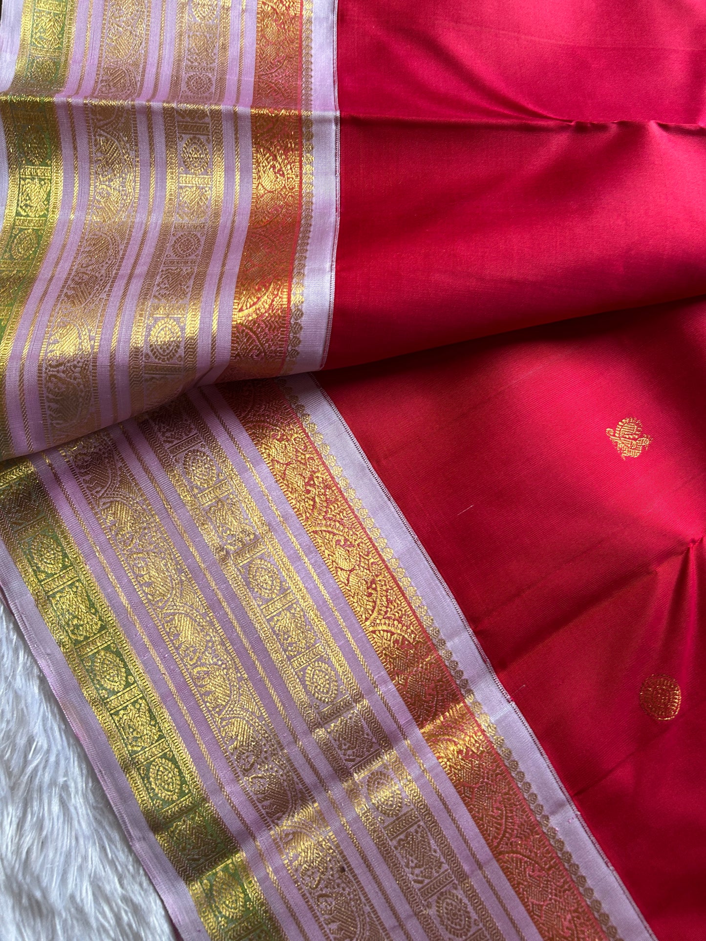 Kankana (2D) : Red-light lavender