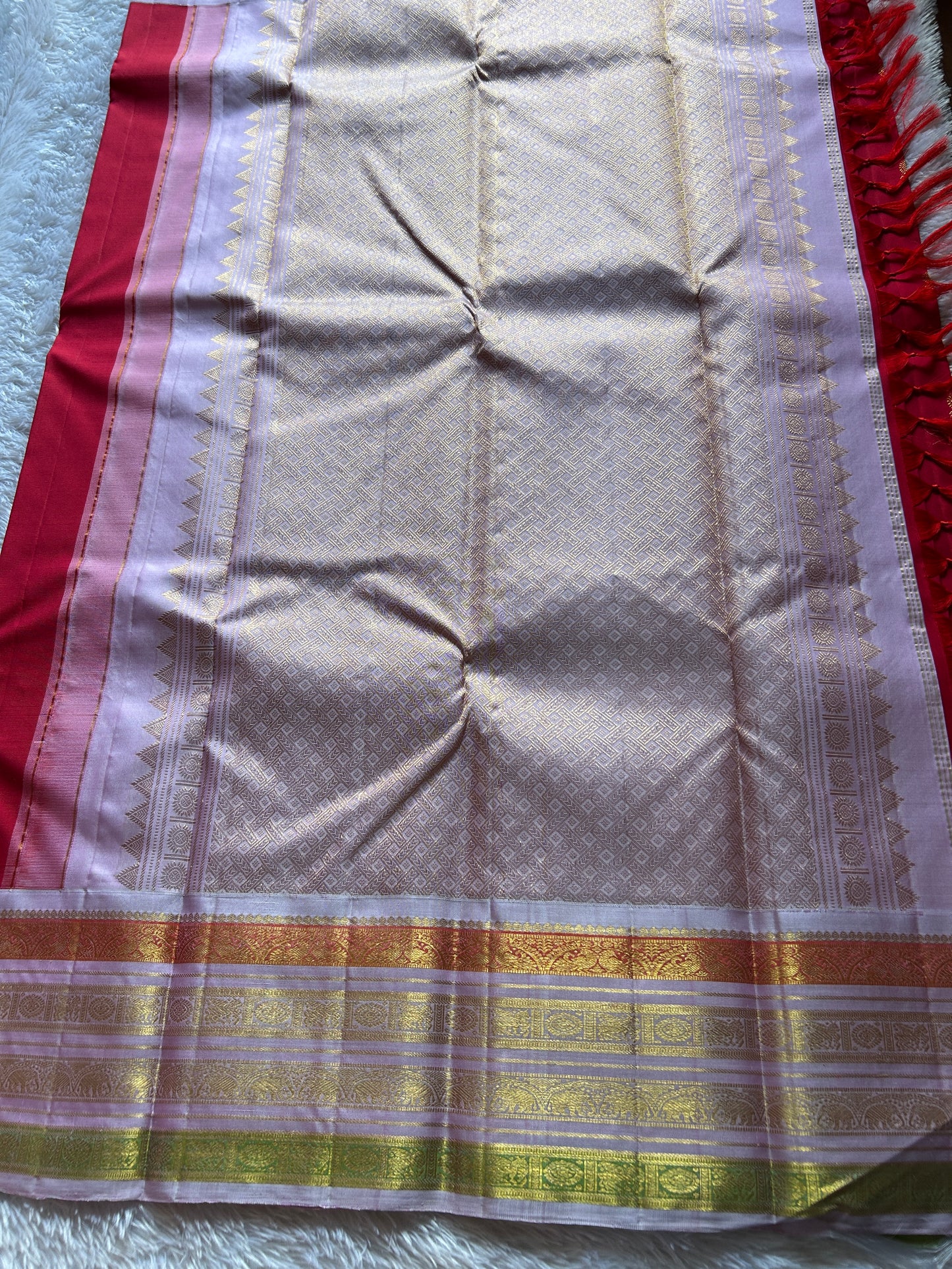 Kankana (2D) : Red-light lavender