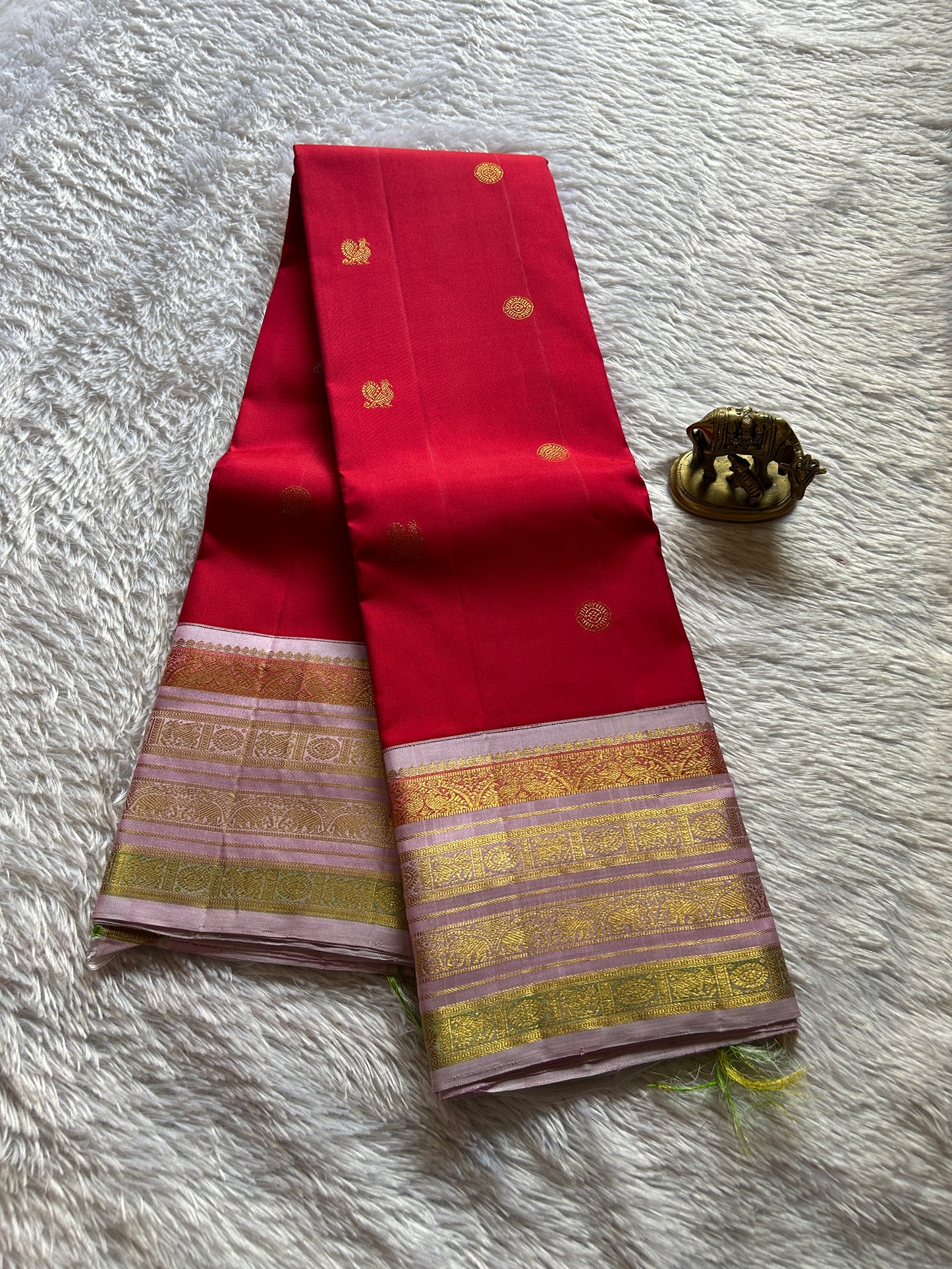 Kankana (2D) : Red-light lavender