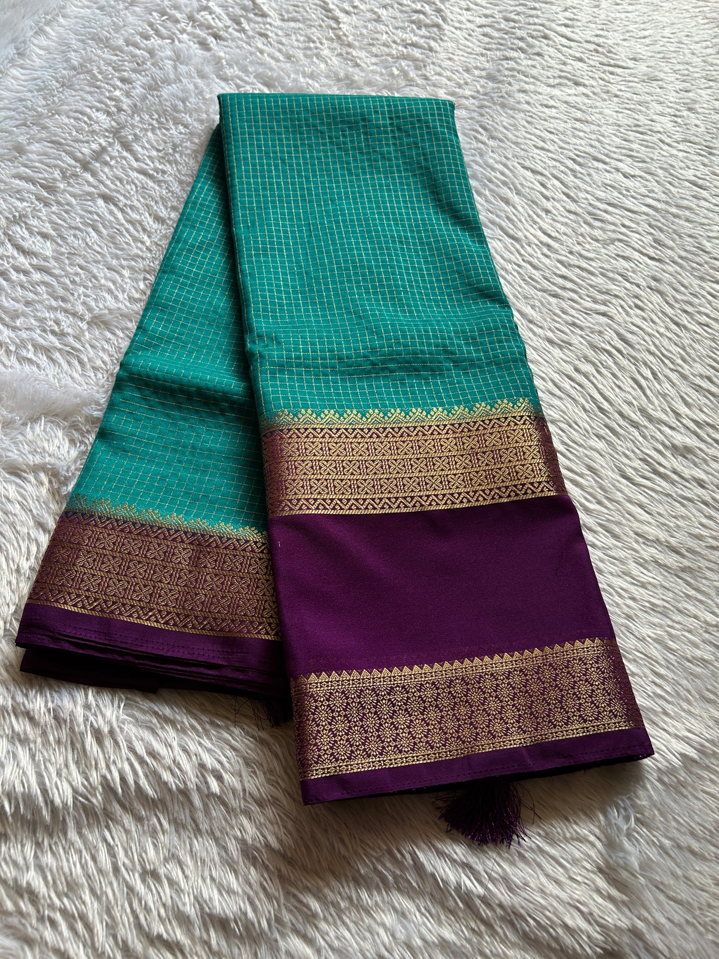 SS105 (2D) : Ananda blue-purple