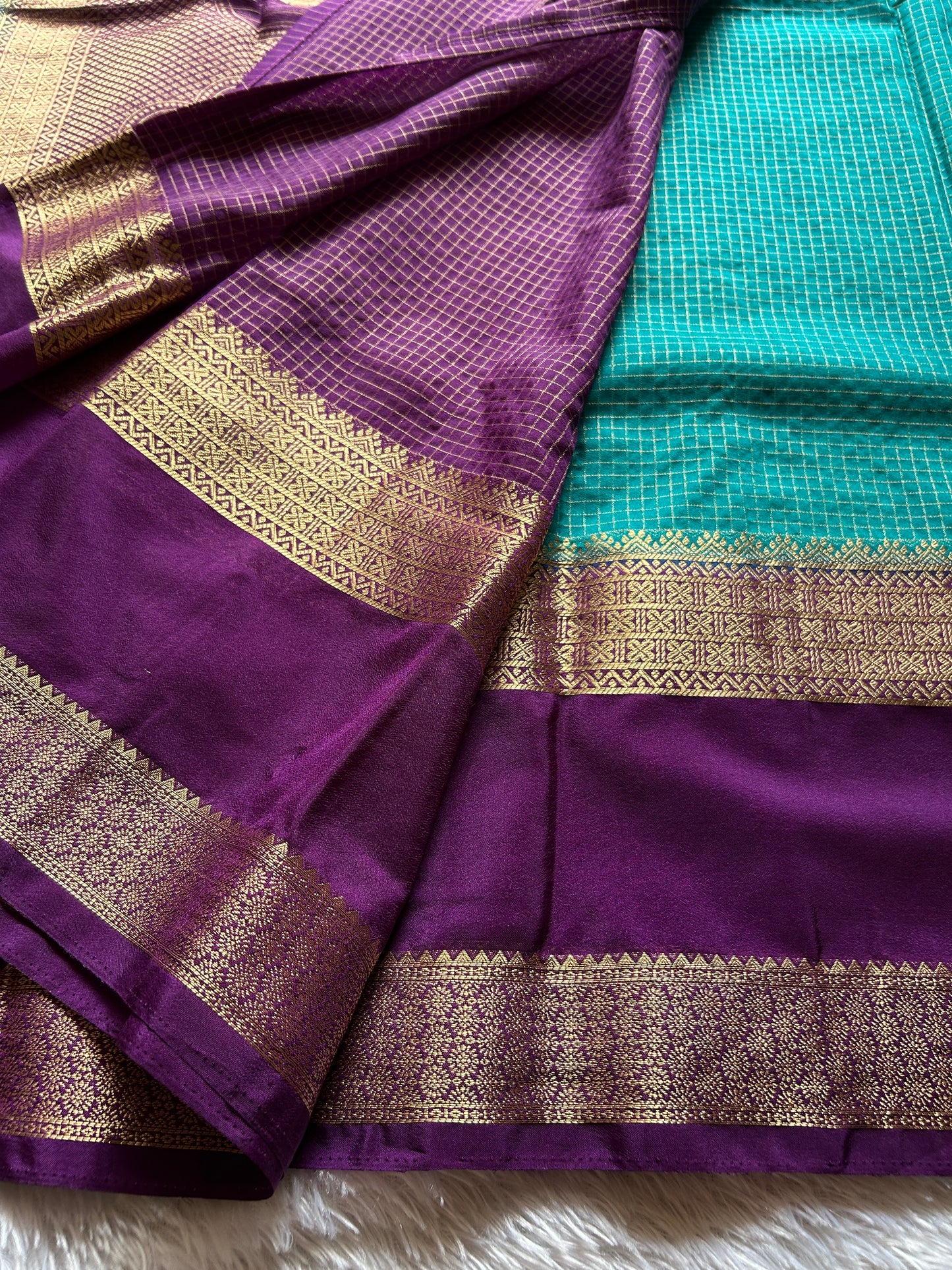 SS105 (2D) : Ananda blue-purple