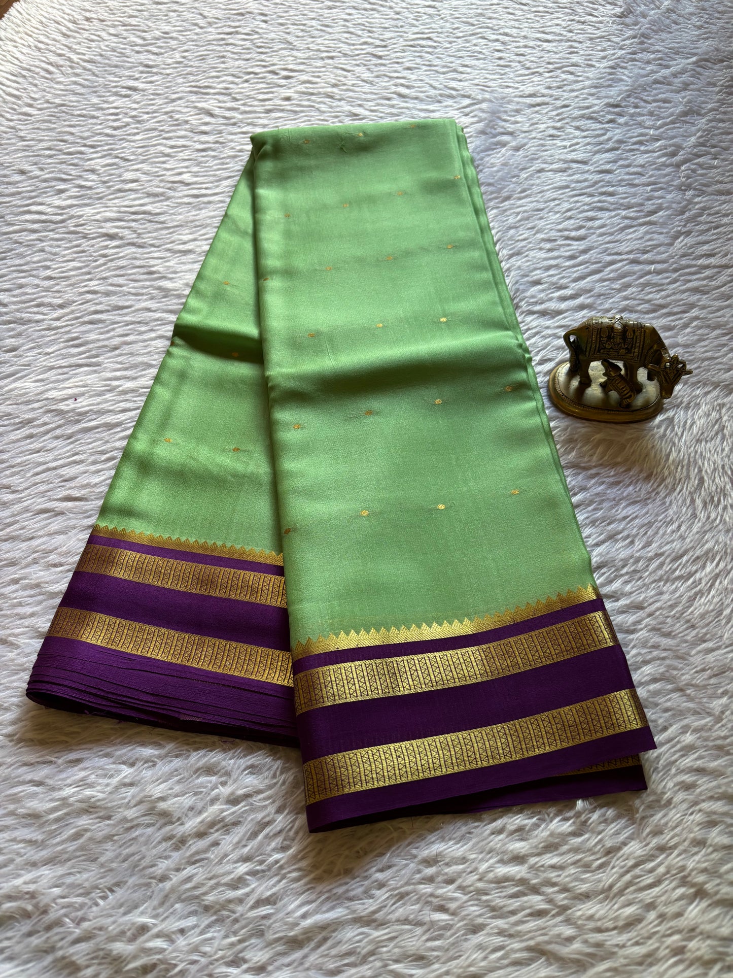 Vimala (2D) : Mint green-purple