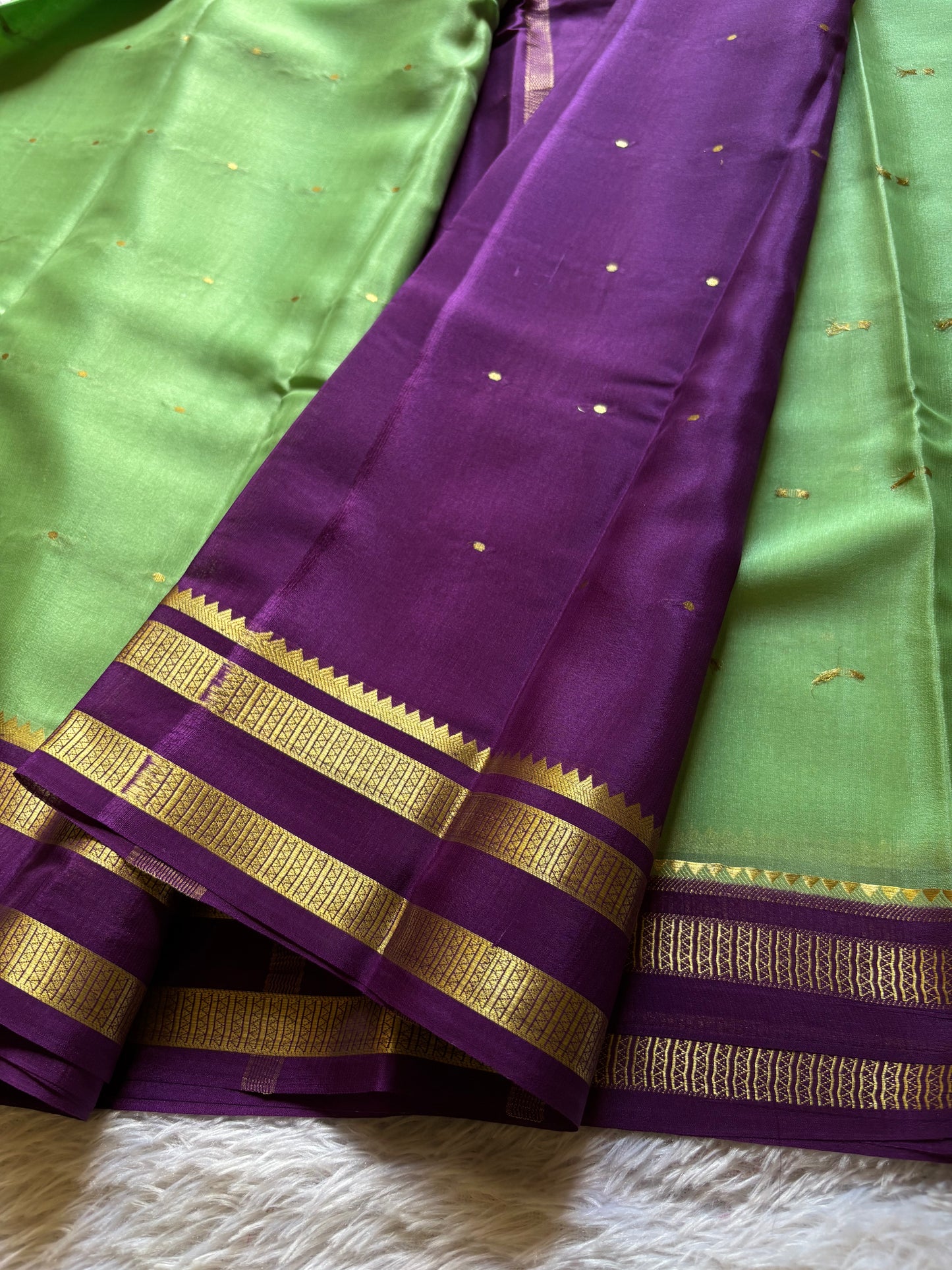 Vimala (2D) : Mint green-purple