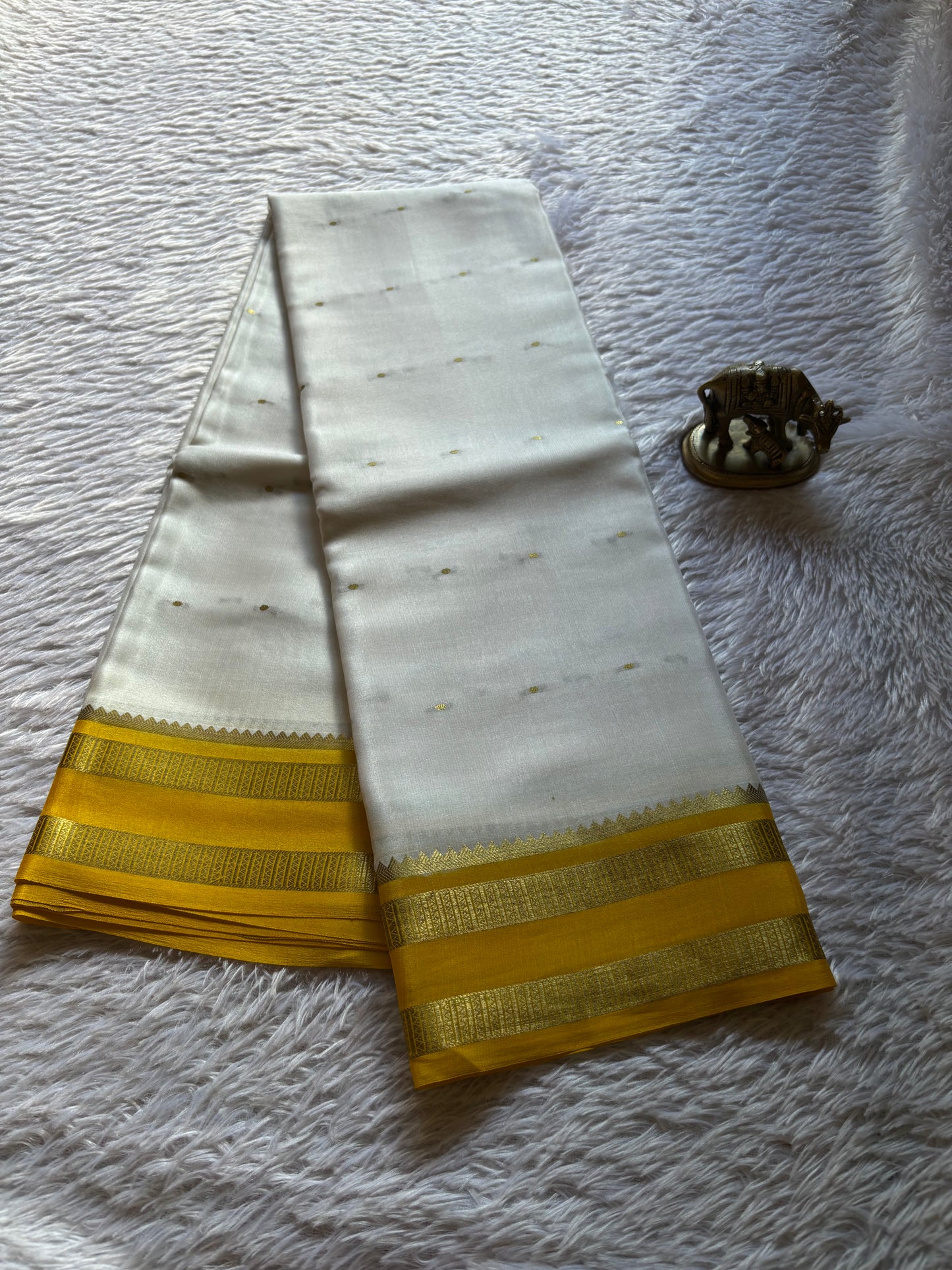 Vimala (2D) : Off white-golden yellow