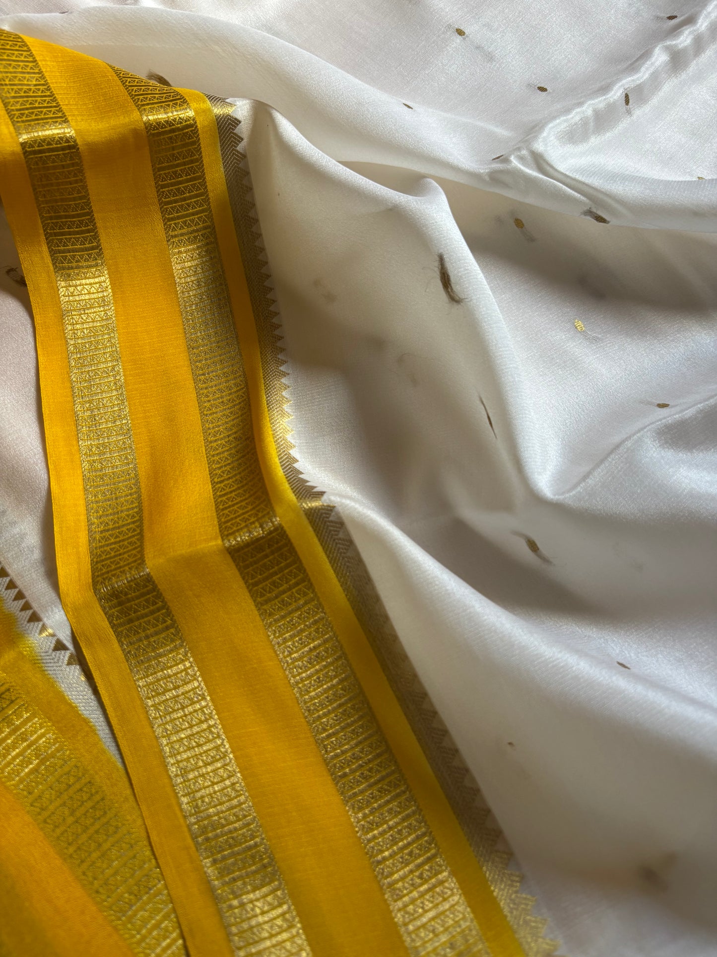 Vimala (2D) : Off white-golden yellow