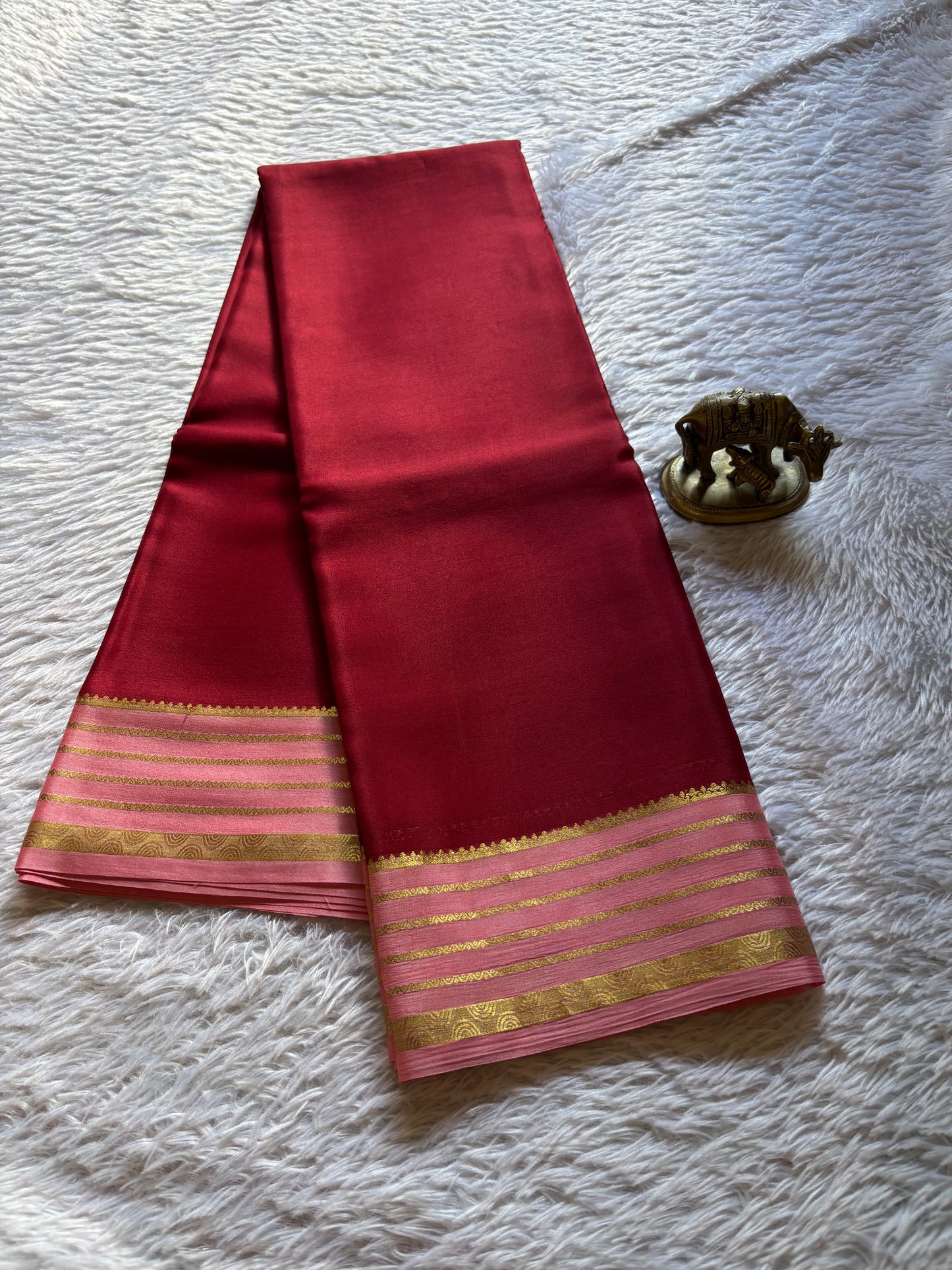 Rashmi (2D) : Maroon-light pink