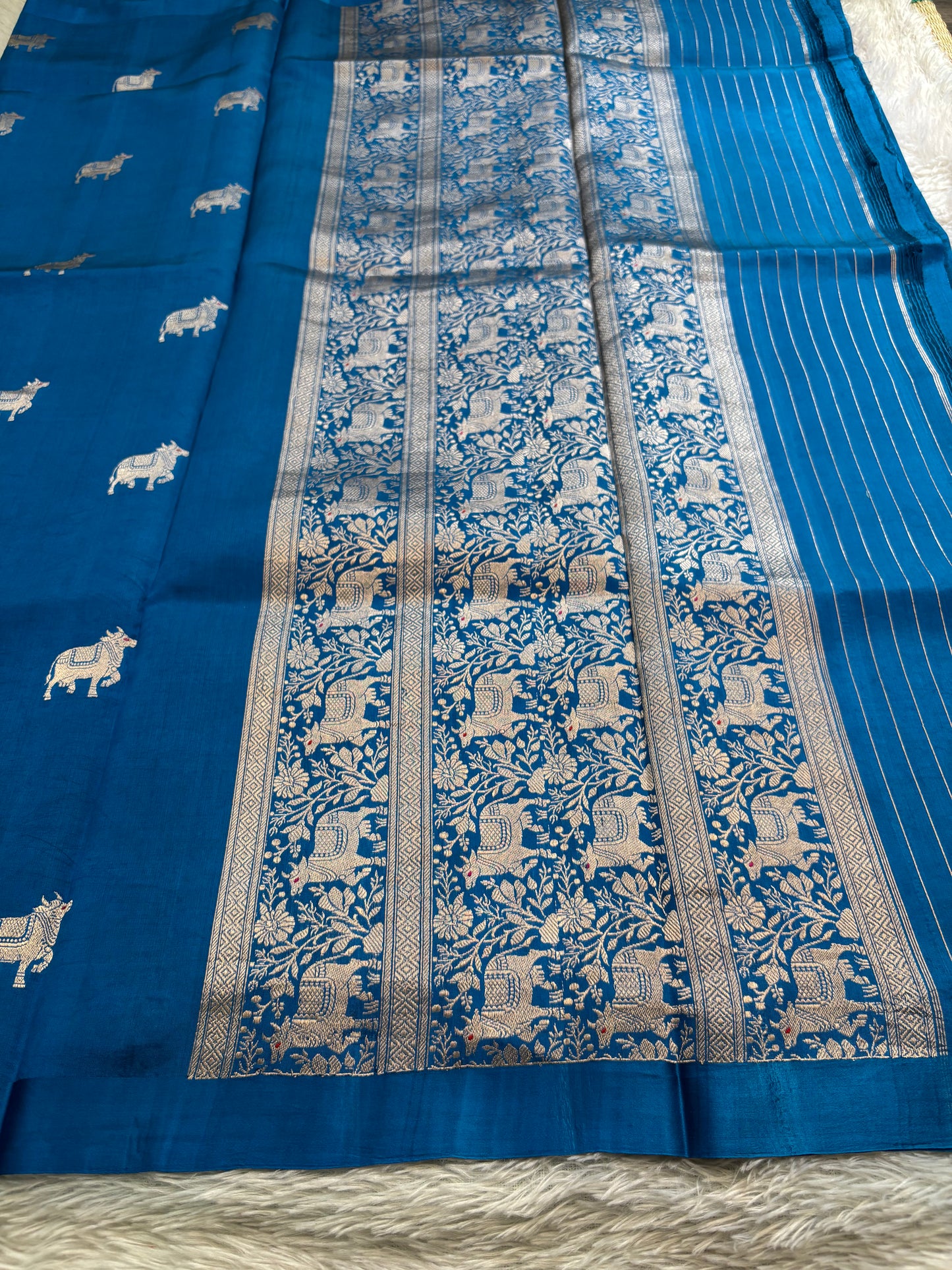 Anupama : Solid Dark ananda blue