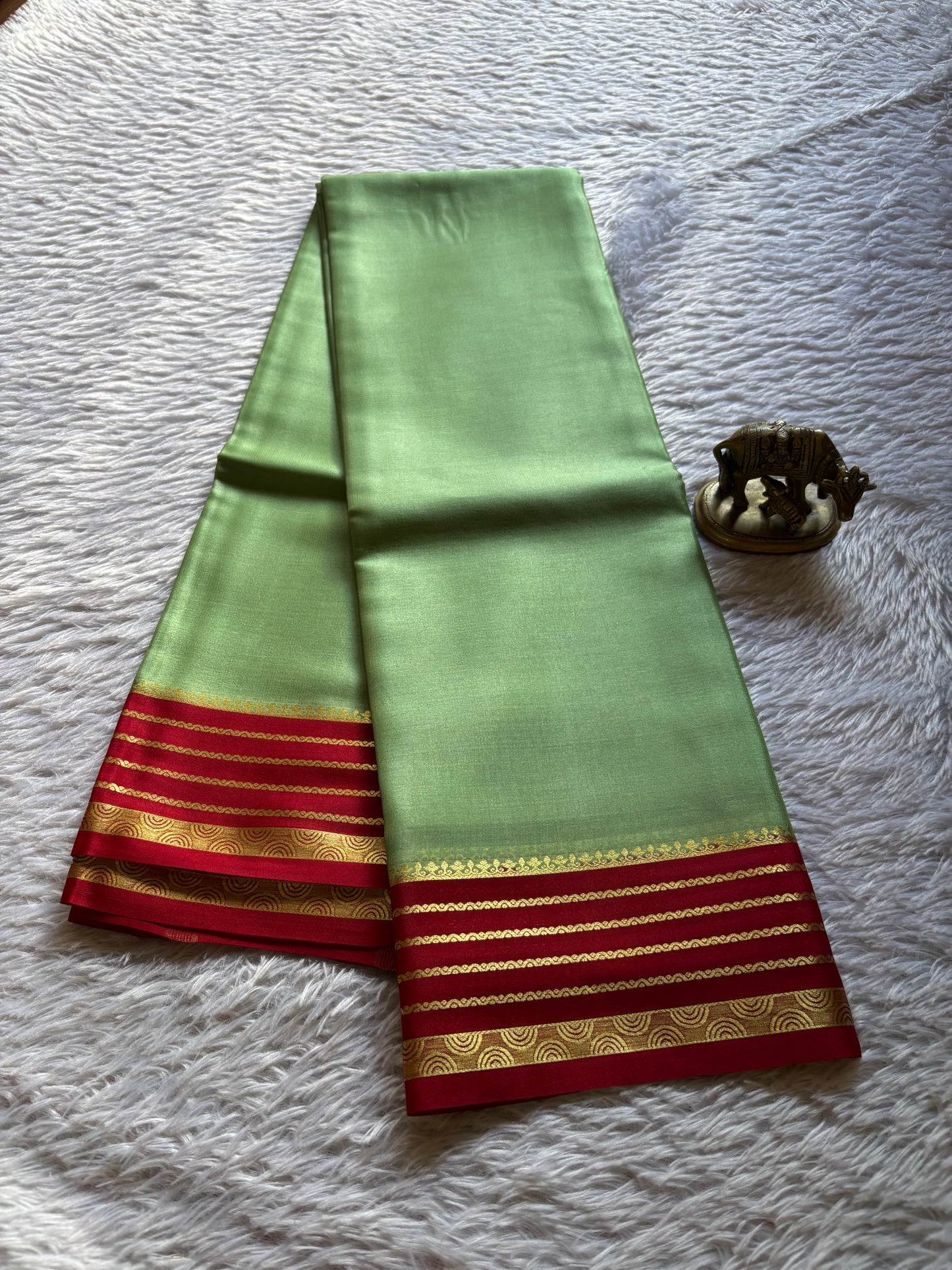 Rashmi (2D) : Mint green-red