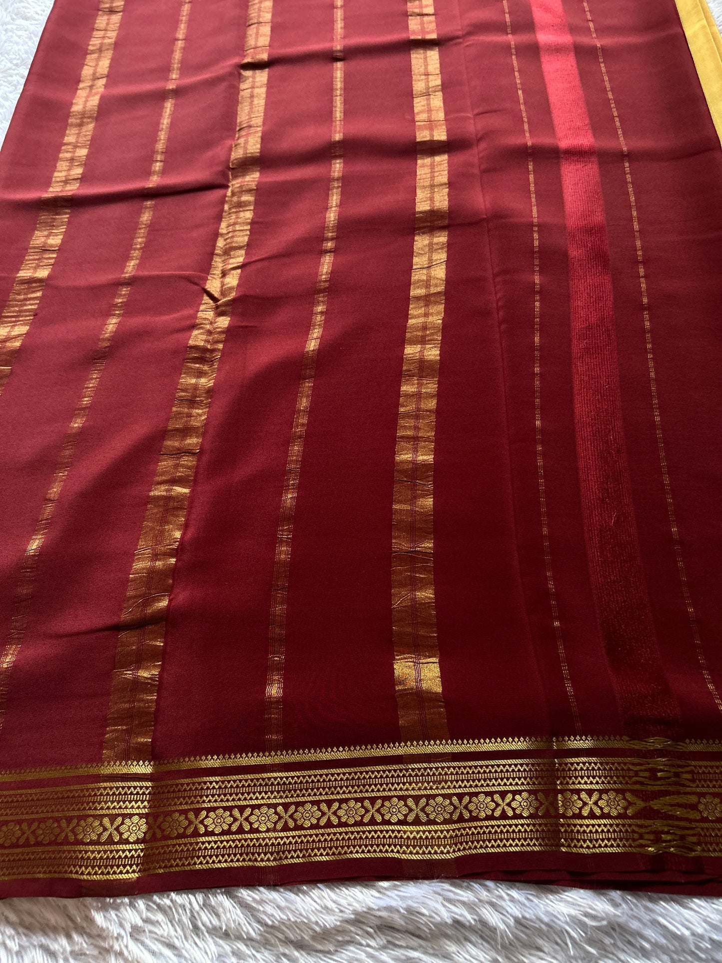 Kanthi (2D) : Beige-chocolate brown