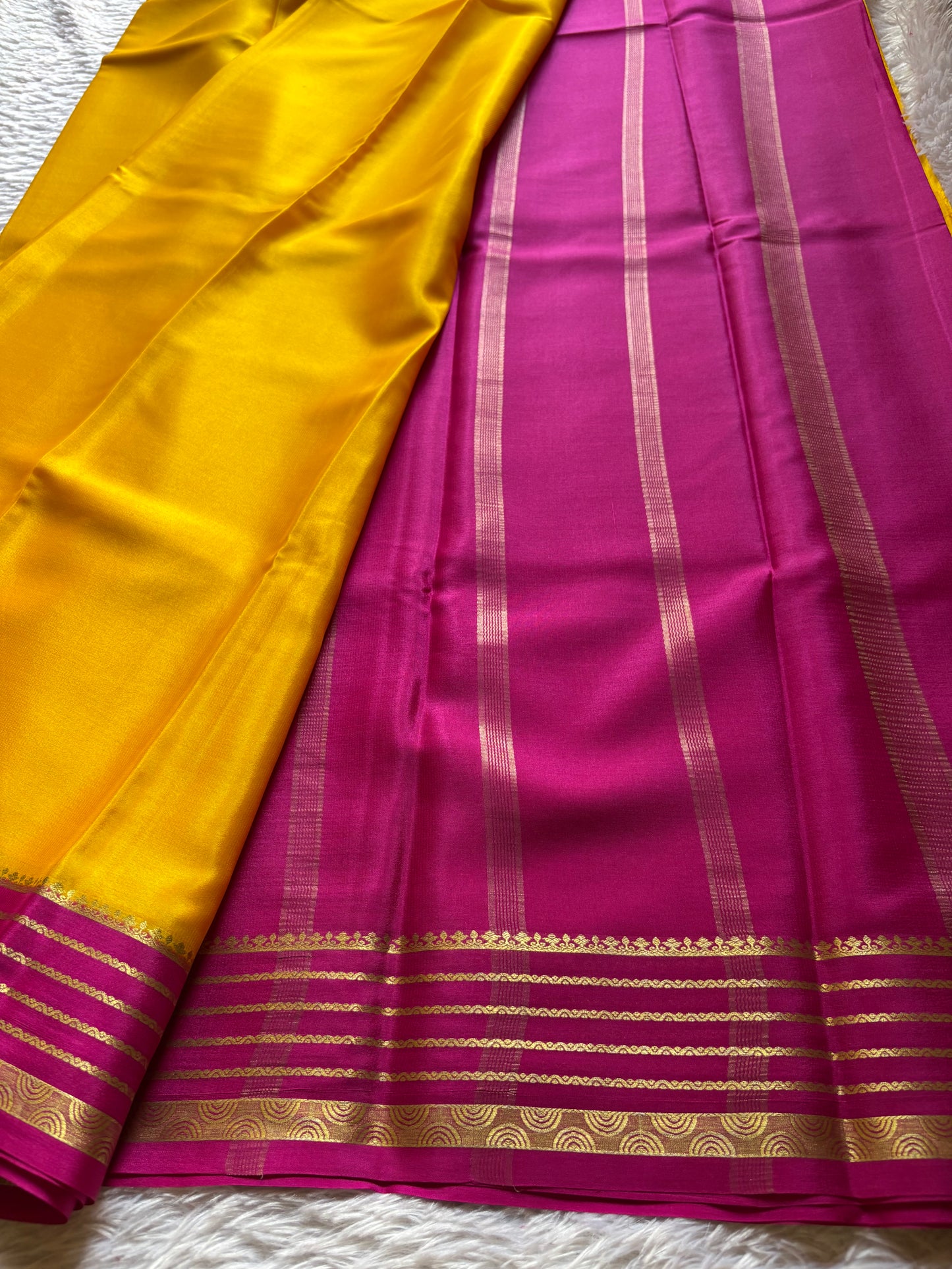 Rashmi (2D) : Golden yellow-rani pink