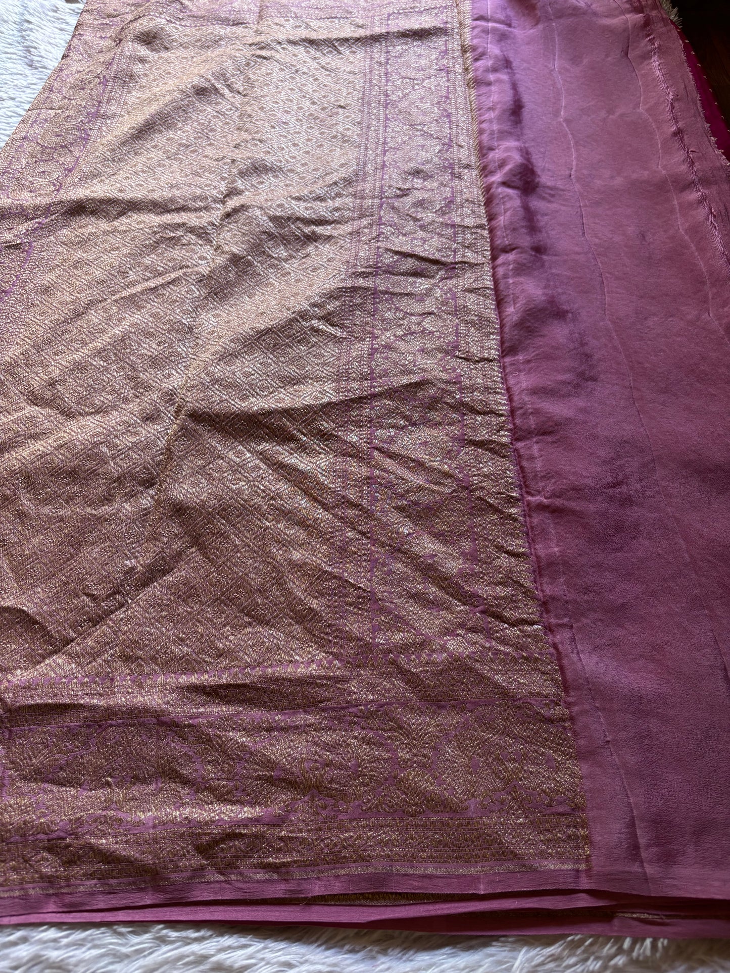 Bindiya (2D) : Rani pink-baby pink