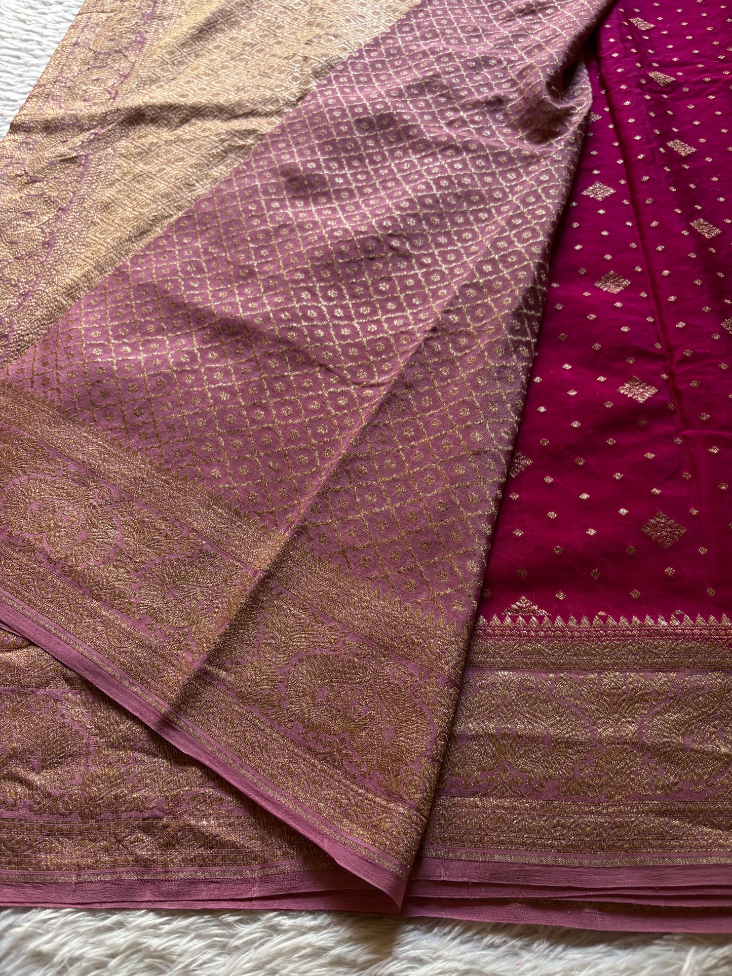 Bindiya (2D) : Rani pink-baby pink