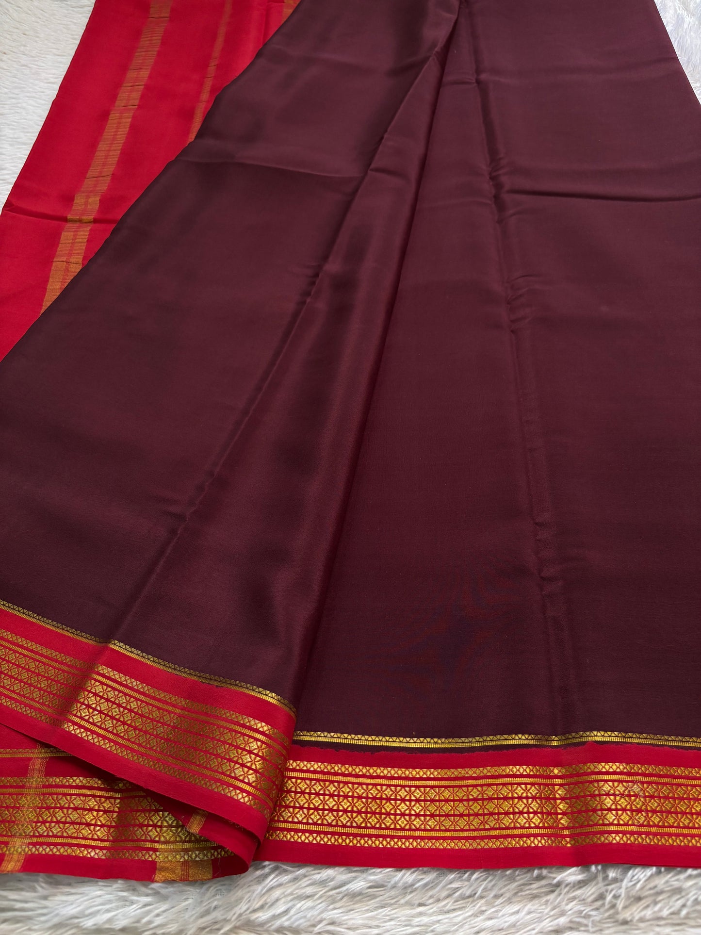 Vasavi (2D) : Chocolate brown-red