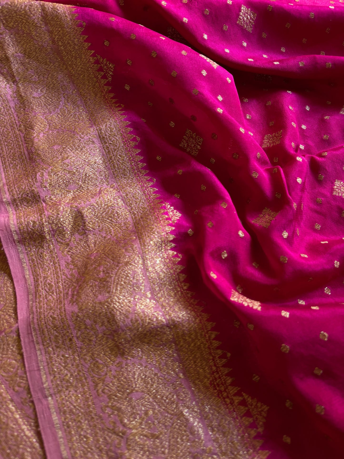 Bindiya (2D) : Rani pink-baby pink