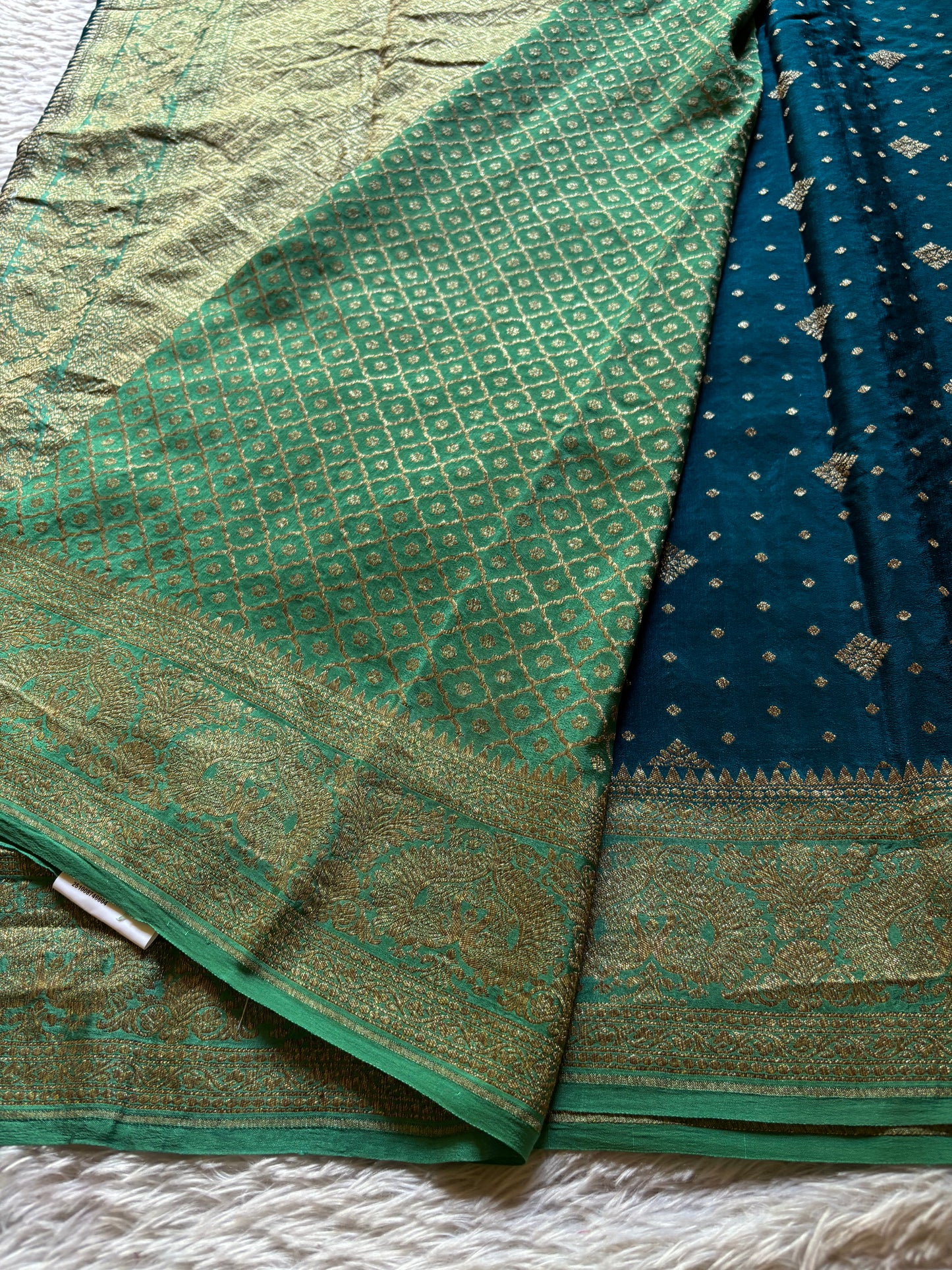 Bindiya (2D) : Peacock blue-mint green