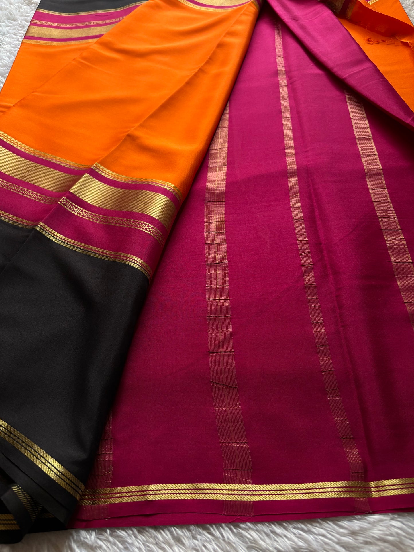 Triveni (3D) : Orange-pink-black