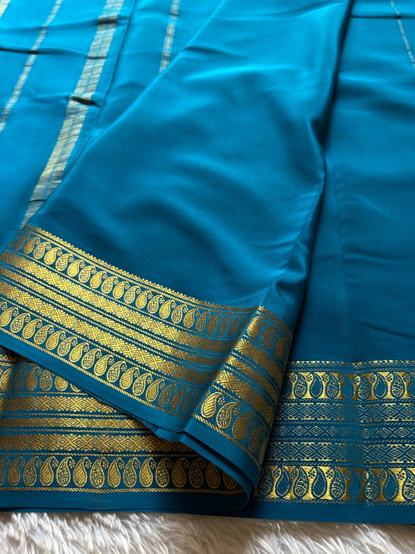 Maithili : Solid Peacock blue