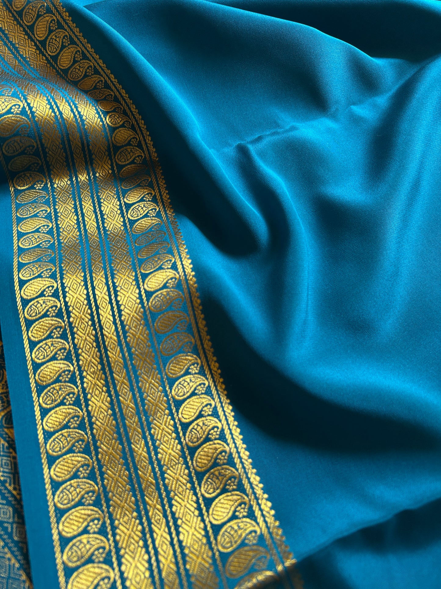 Maithili : Solid Peacock blue