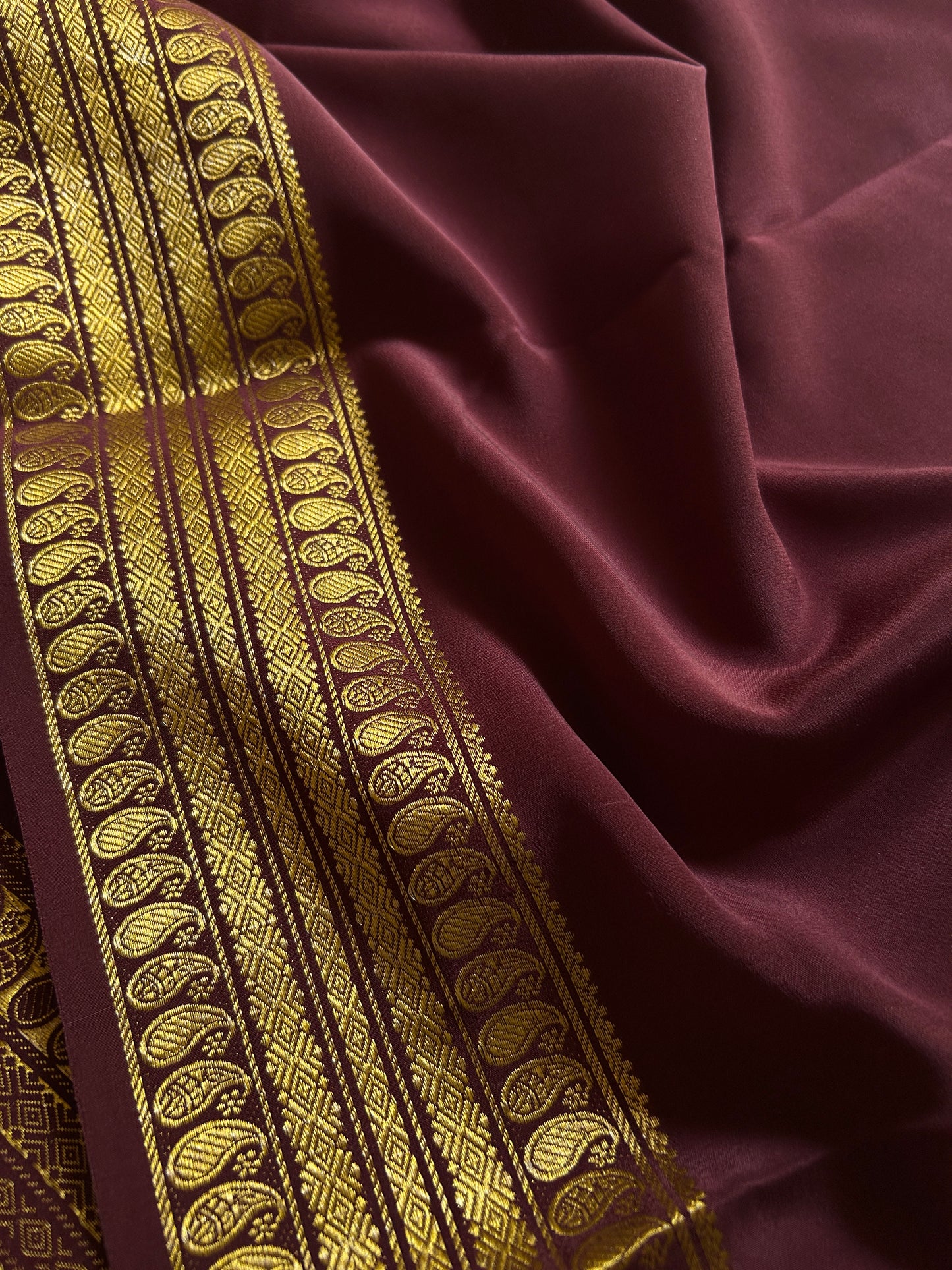 Maithili : Solid Chocolate brown