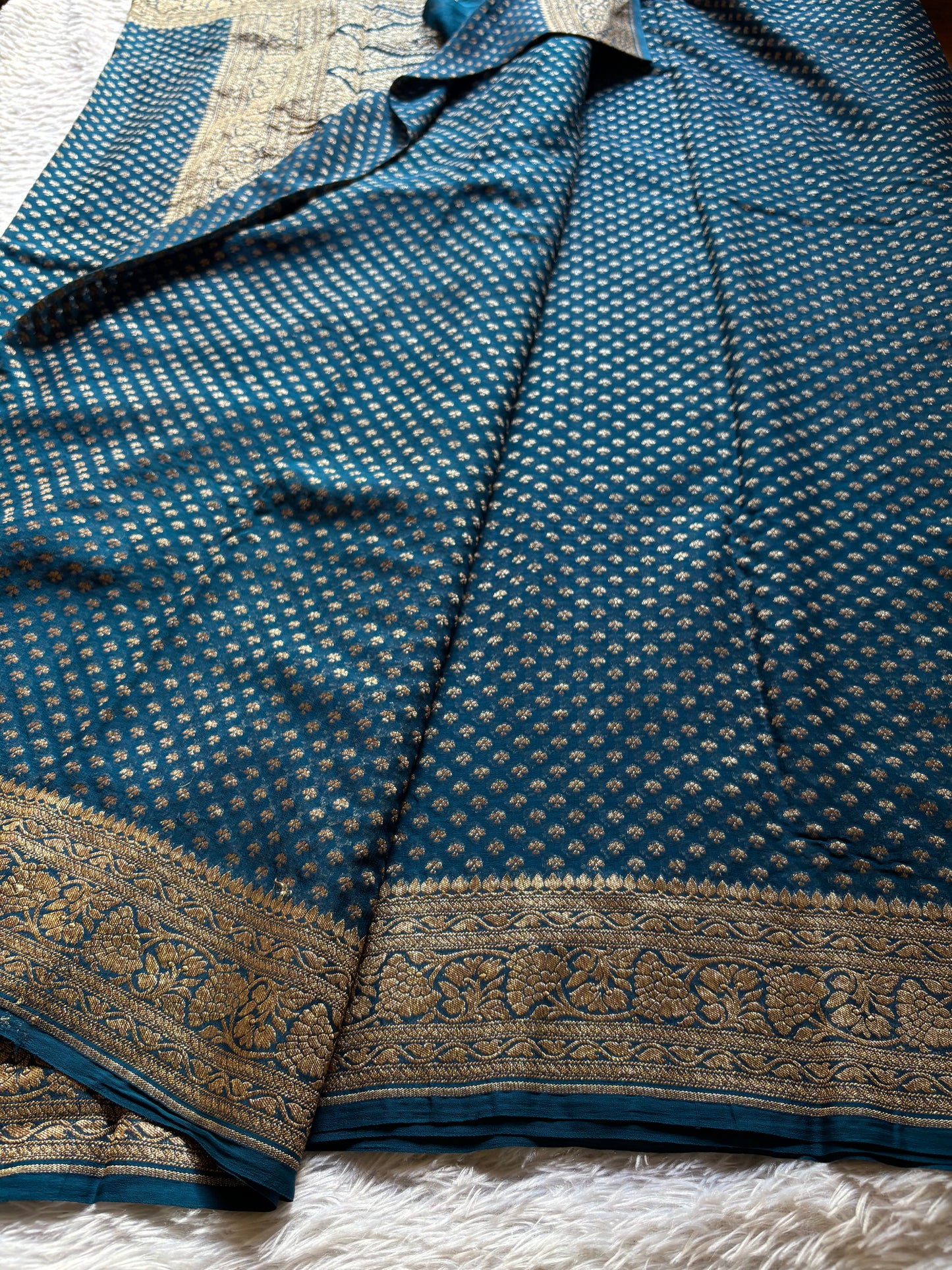 Mihira : Solid Peacock blue