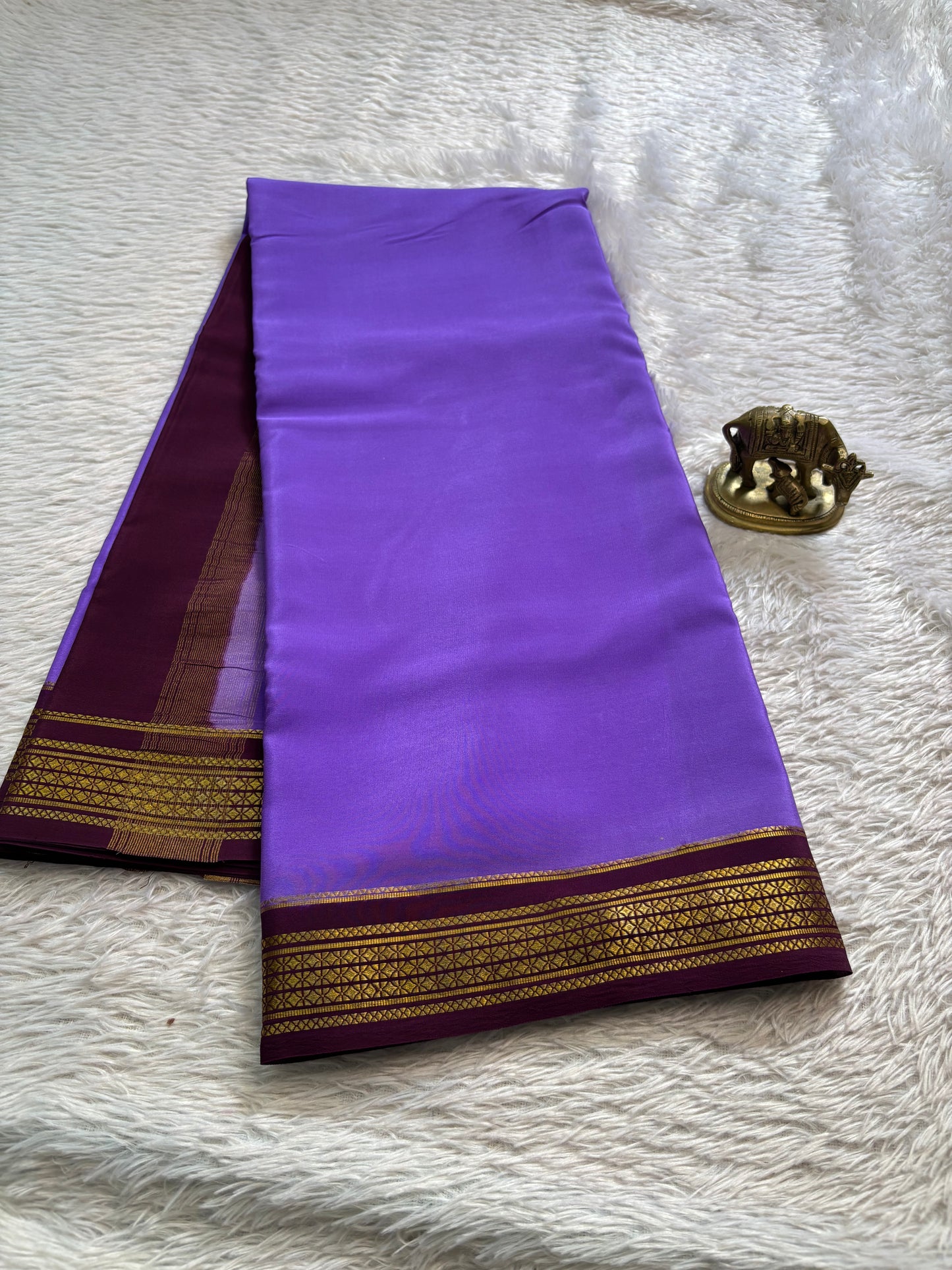 Vasavi (2D) : Dark lavender-chocolate brown