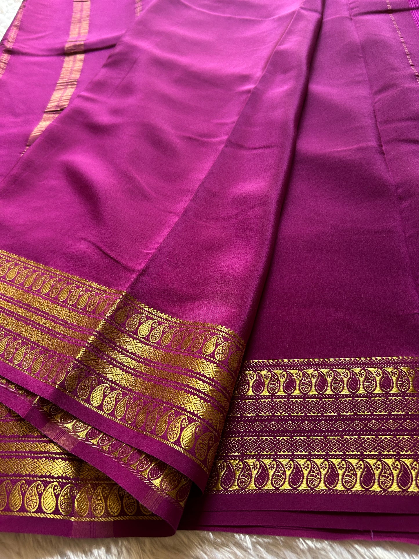 Maithili : Solid Dark magenta