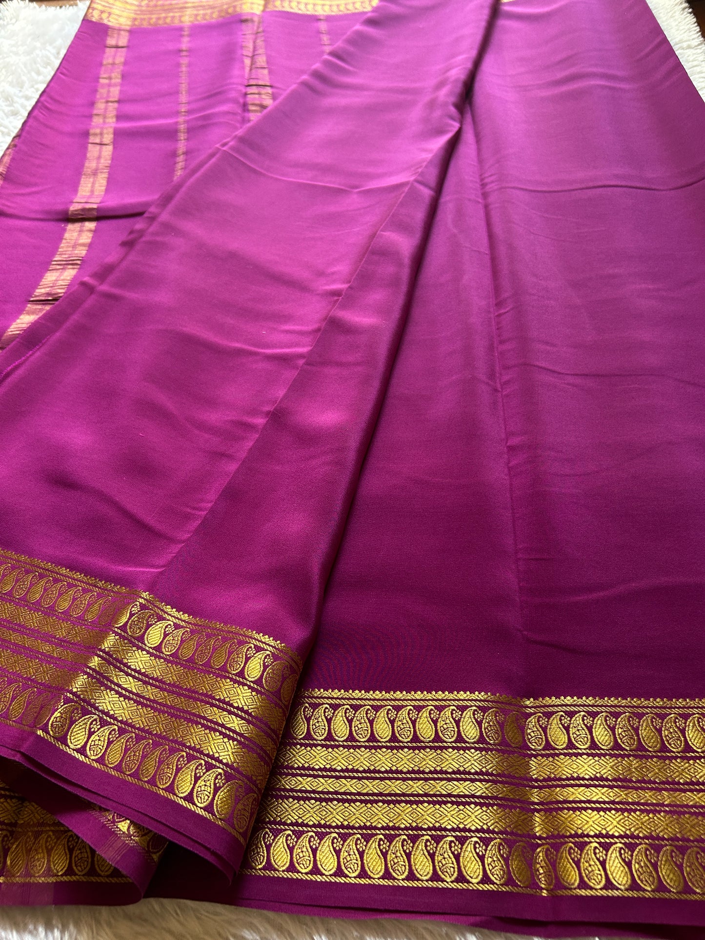 Maithili : Solid Dark magenta