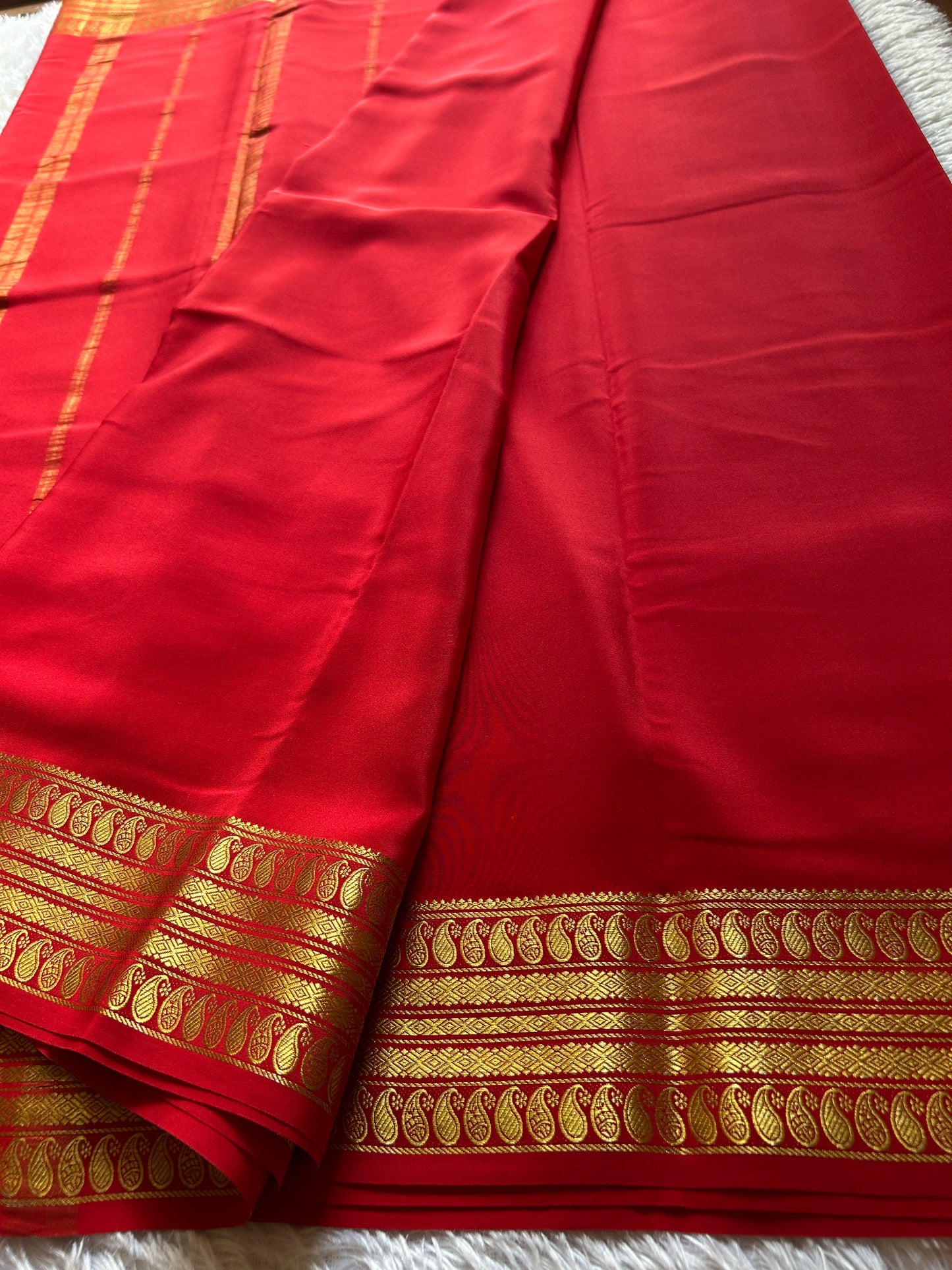 Maithili : Solid Red