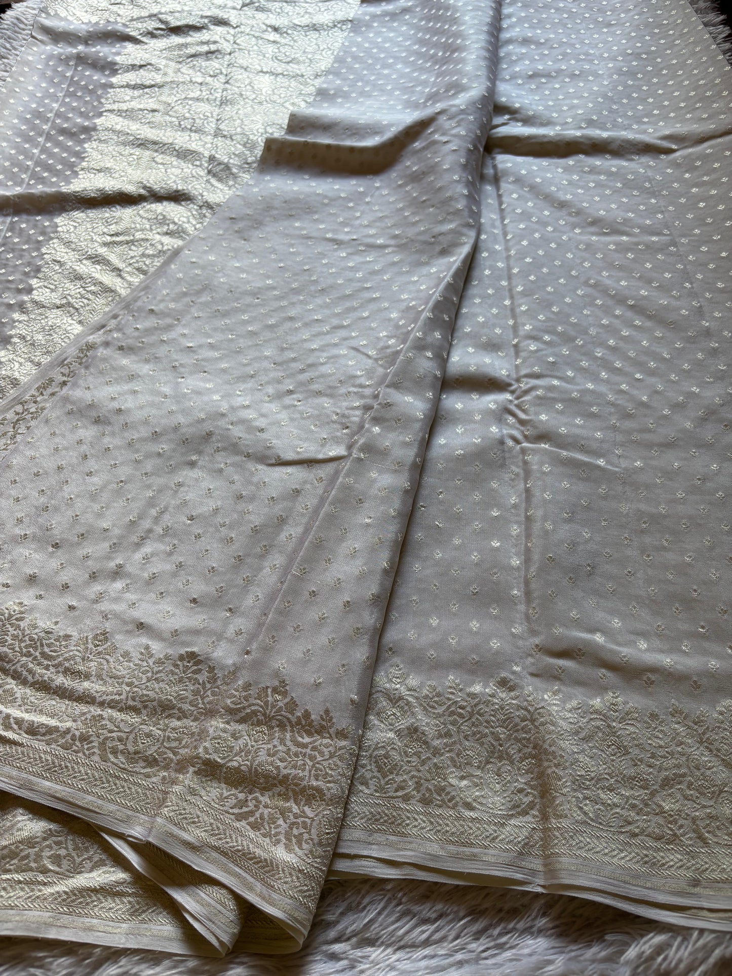 Sonali : Solid Off white