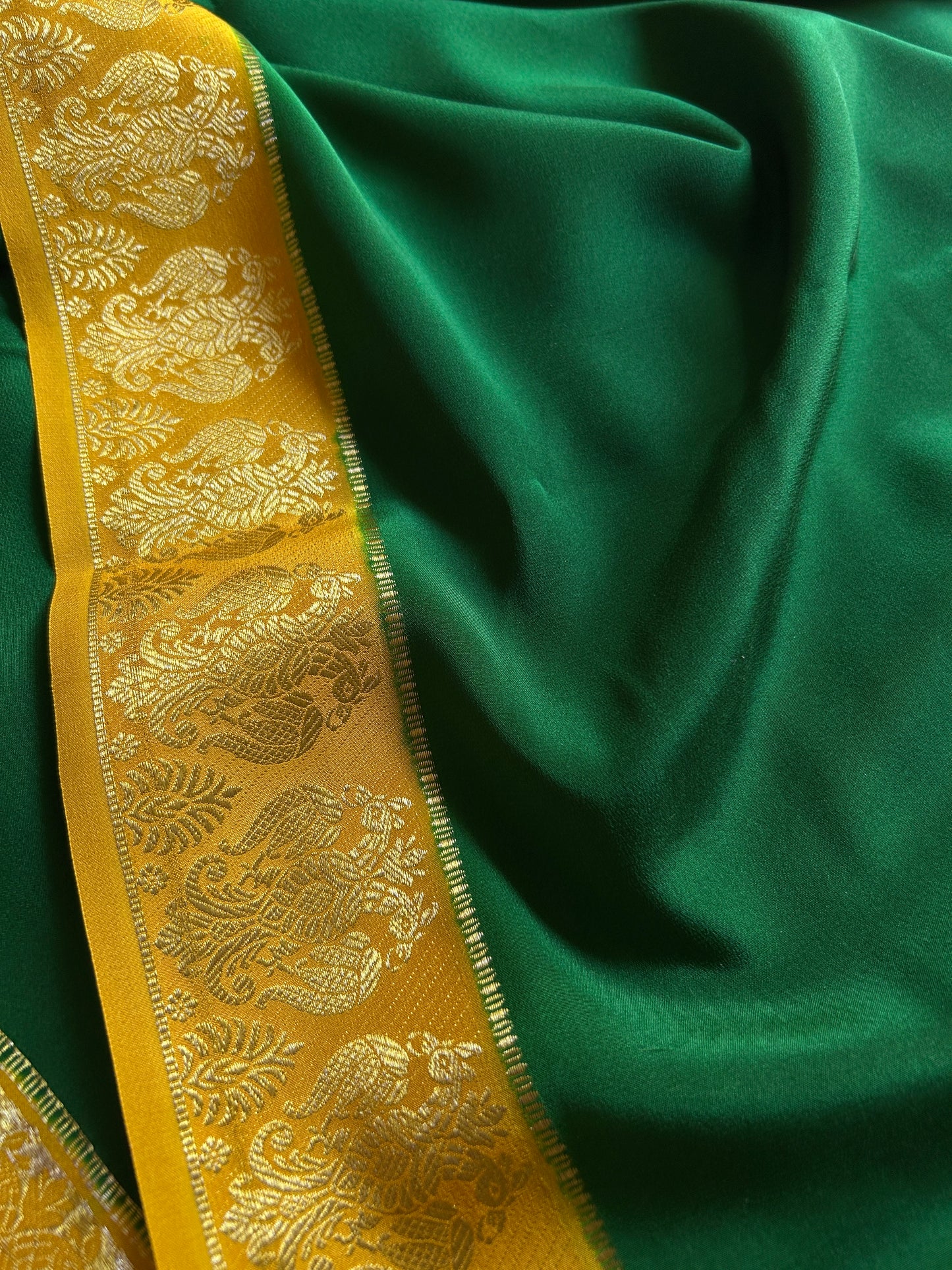 Veera (2D) : Bottle green-golden yellow