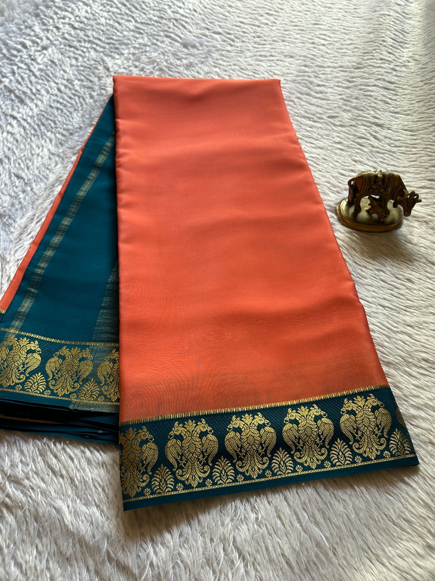 Veera (2D) : Coral-teal blue