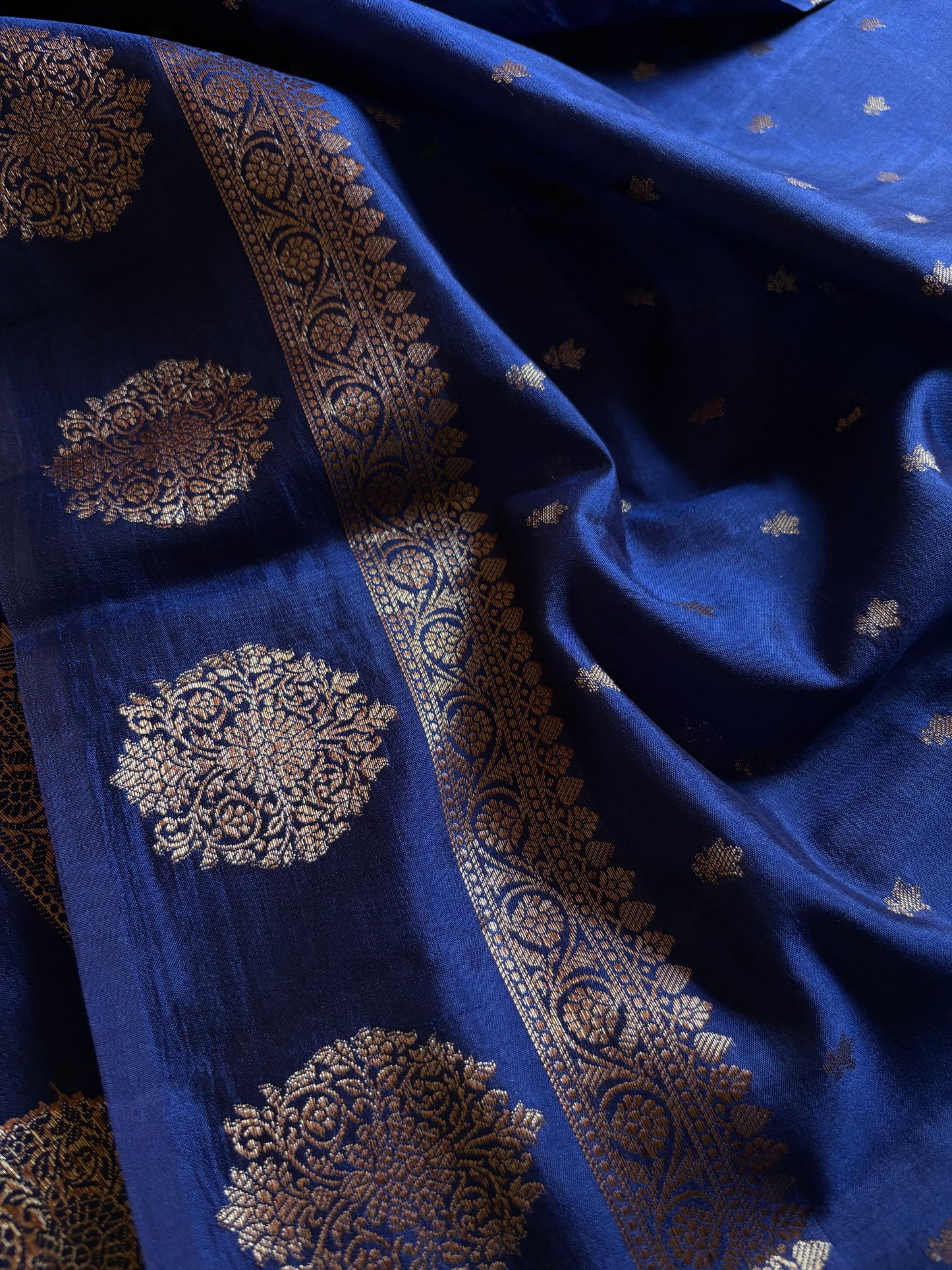 Banarasi Chiniya : Solid Dark blue