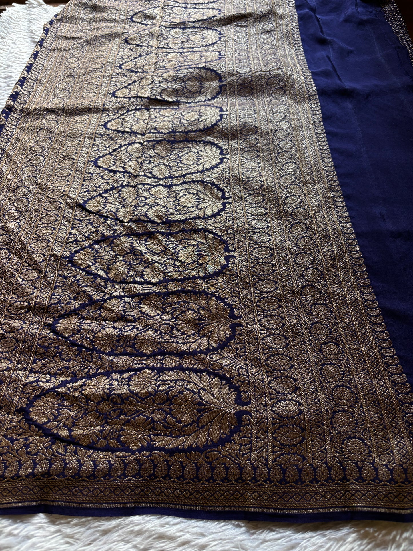 Mahiya : Solid Navy blue