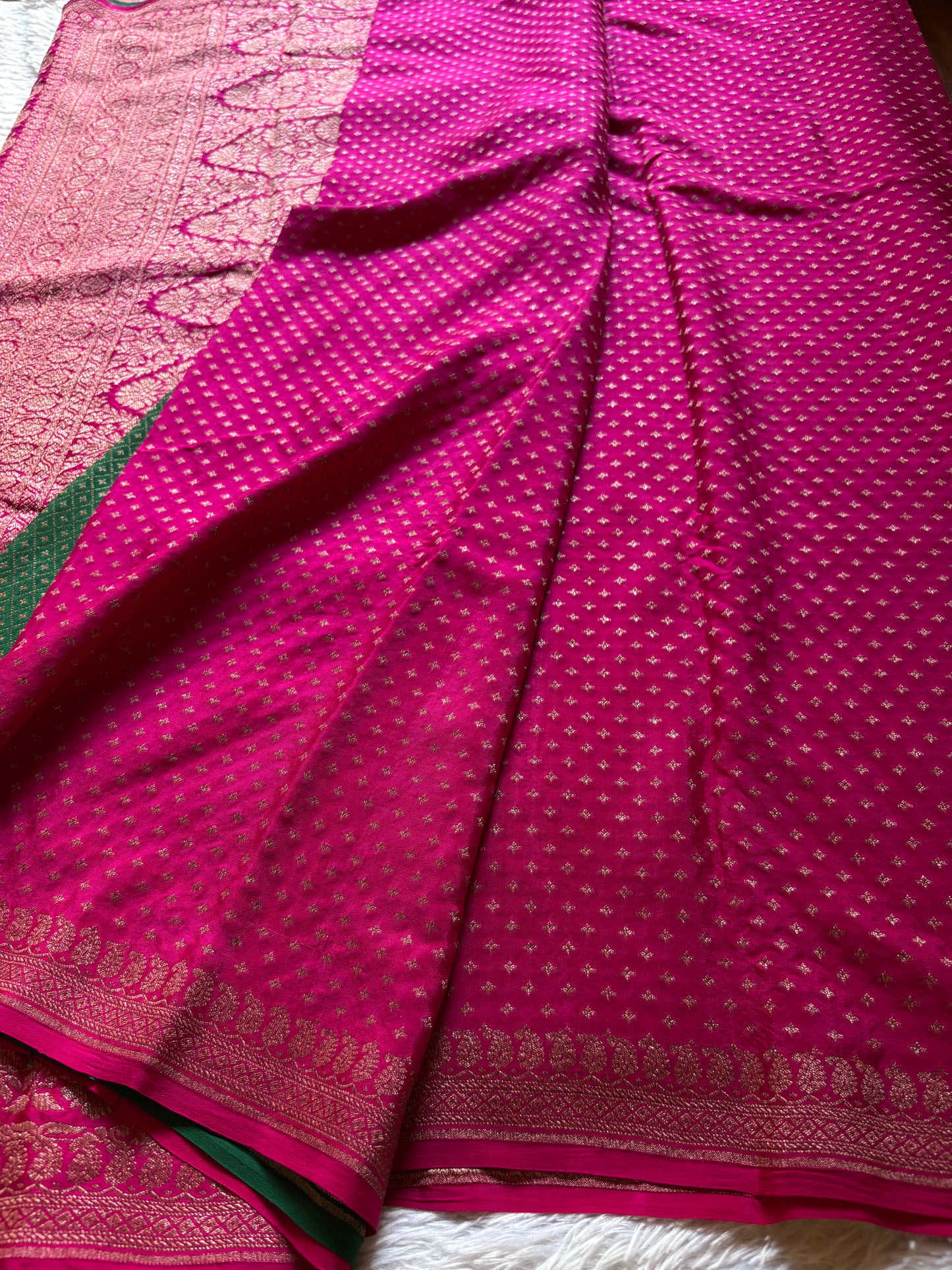 Mahiya : Solid Rani pink