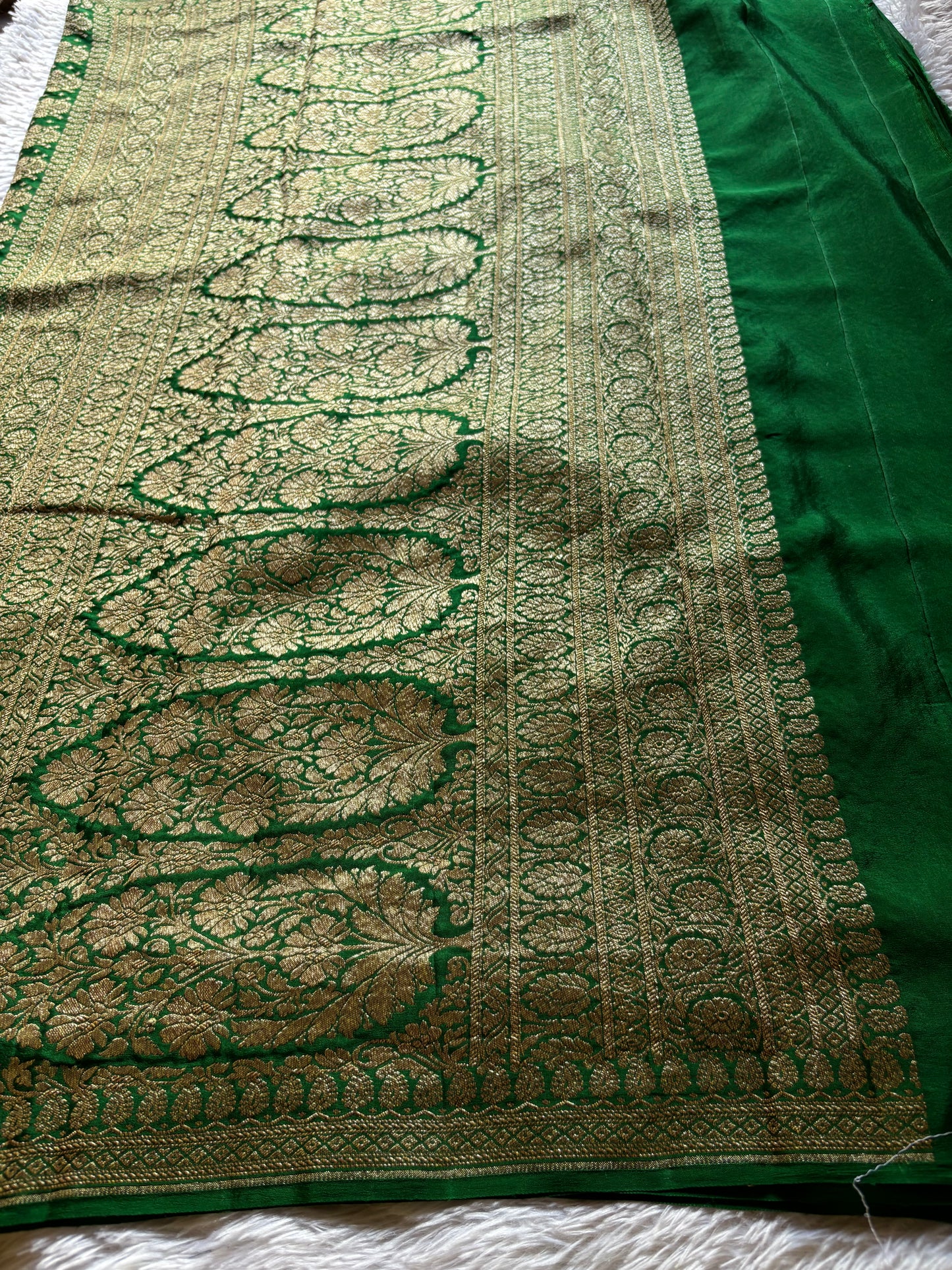 Mahiya : Solid Bottle green