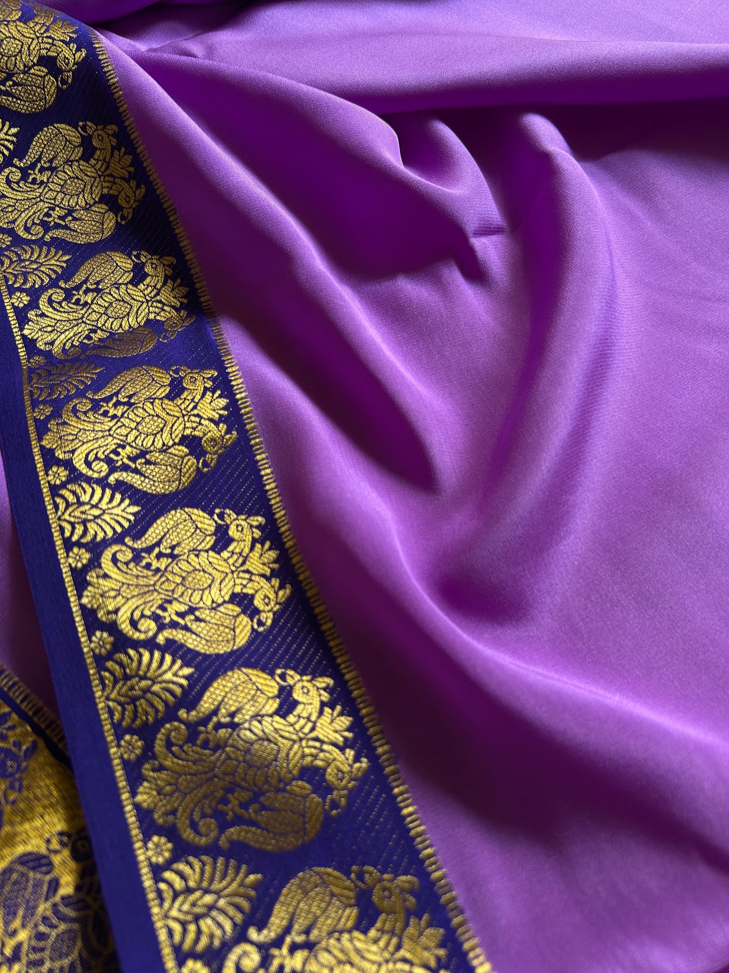 Veera (2D) : Lavender-dark blue