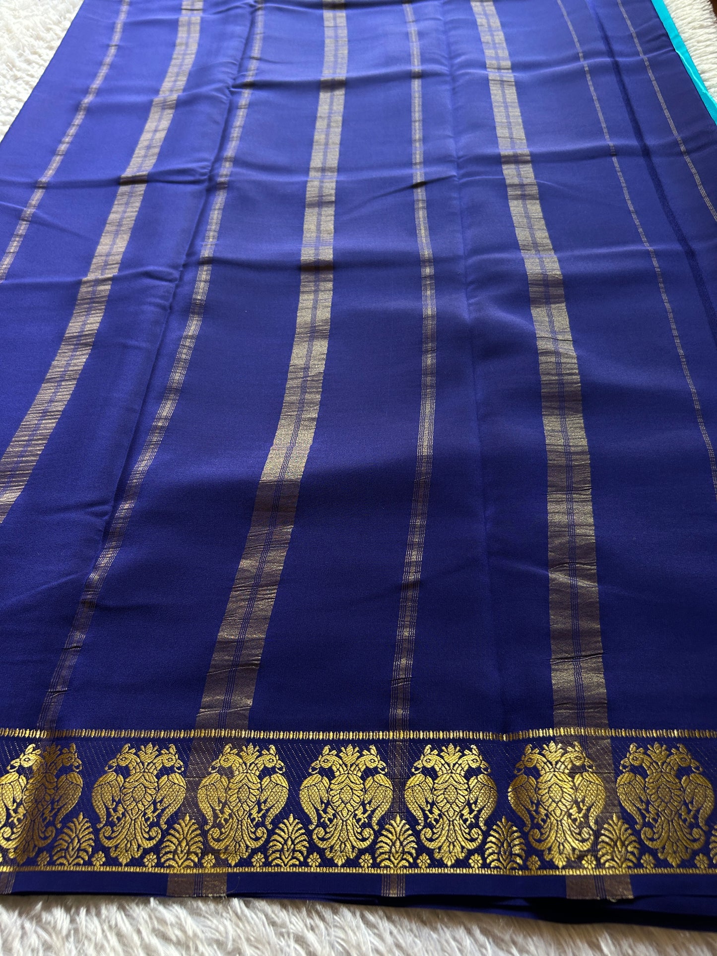 Veera (2D) : Sea blue-dark blue