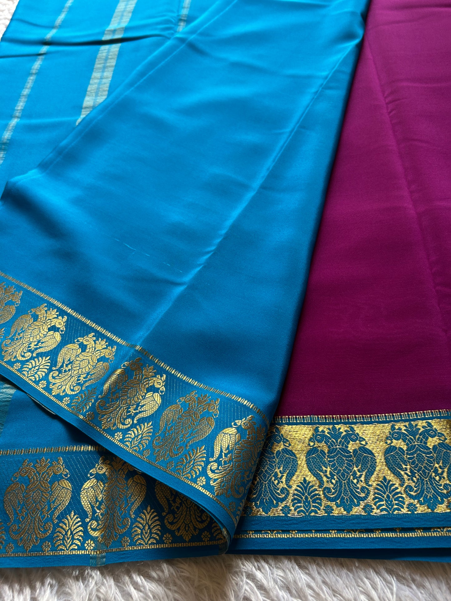 Veera (2D) : Deep magenta-ananda blue