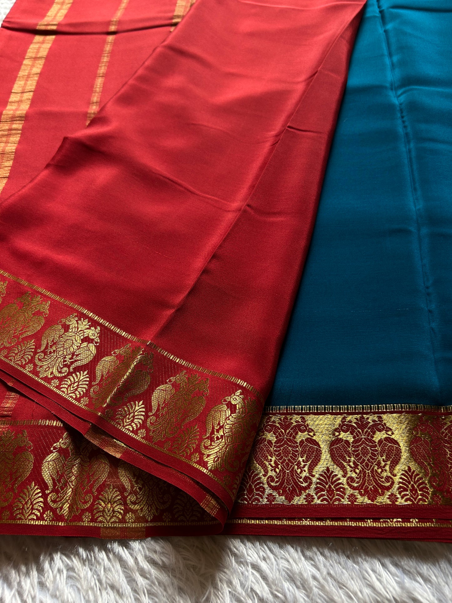 Veera (2D) : Peacock blue-rust red