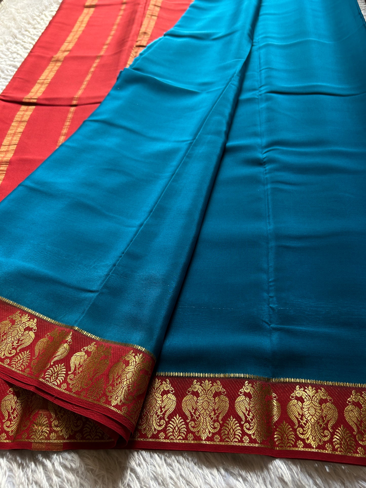 Veera (2D) : Peacock blue-rust red