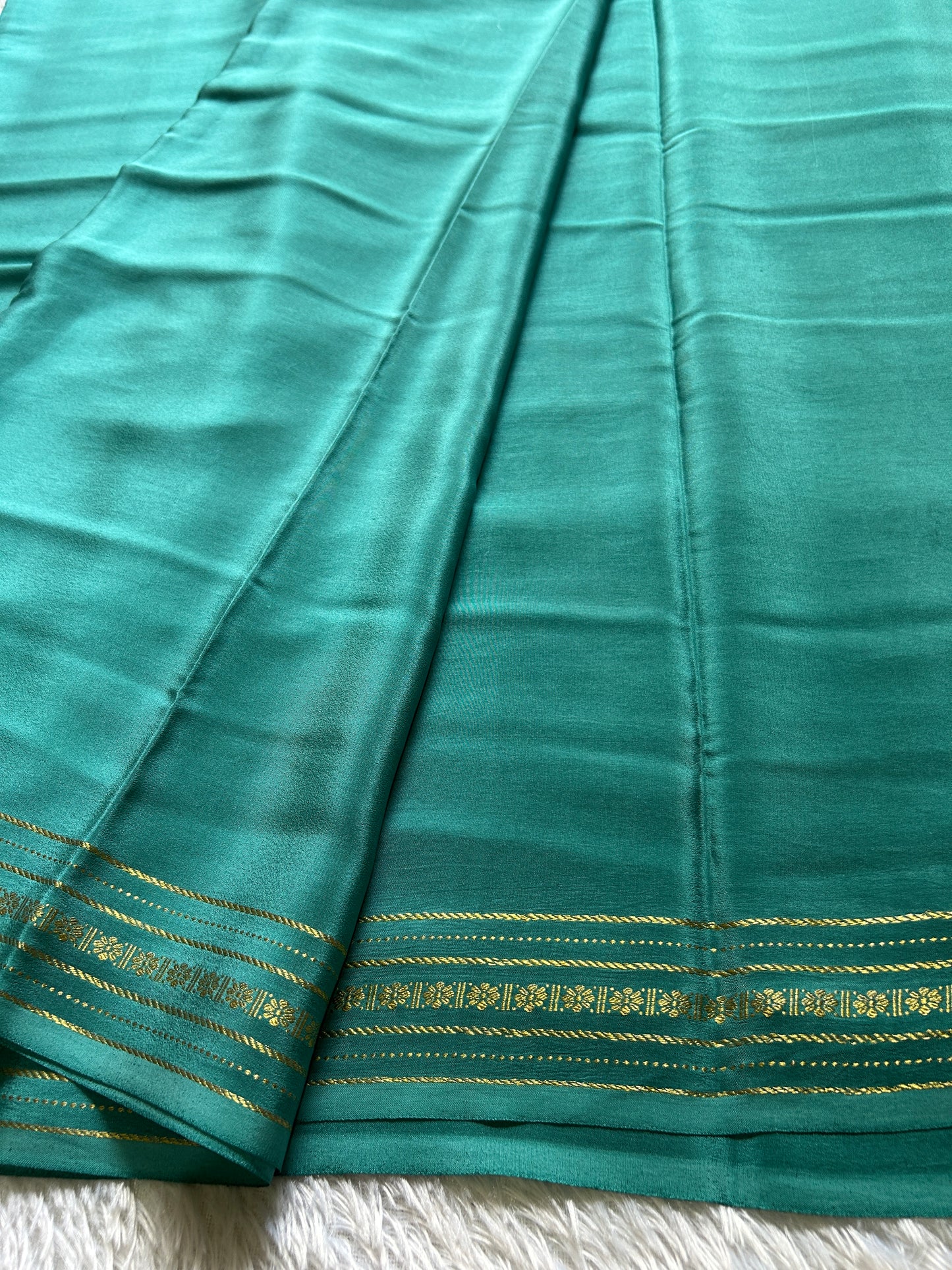 Mallige : Solid Sea green