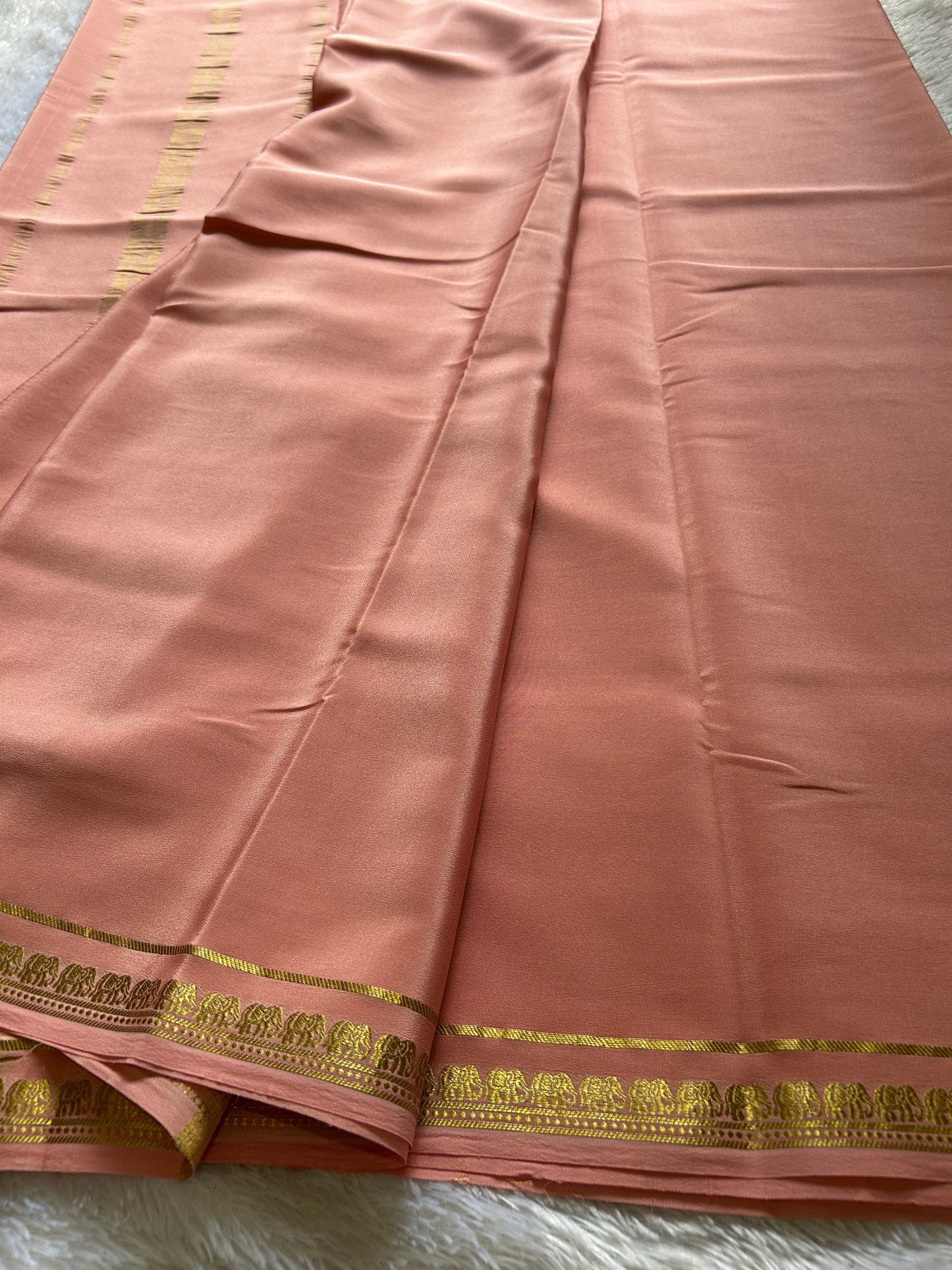 Gamani : Solid Light peach