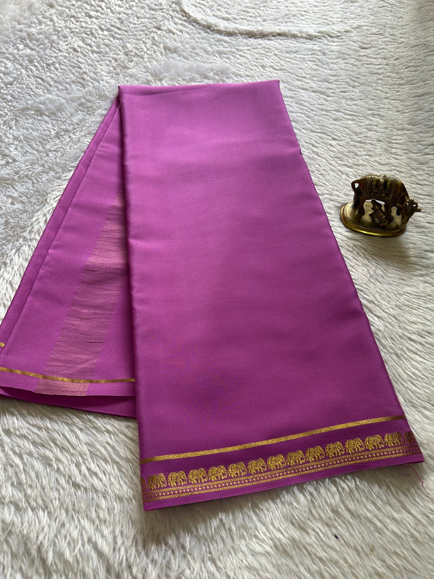 Gamani : Solid Magenta pink