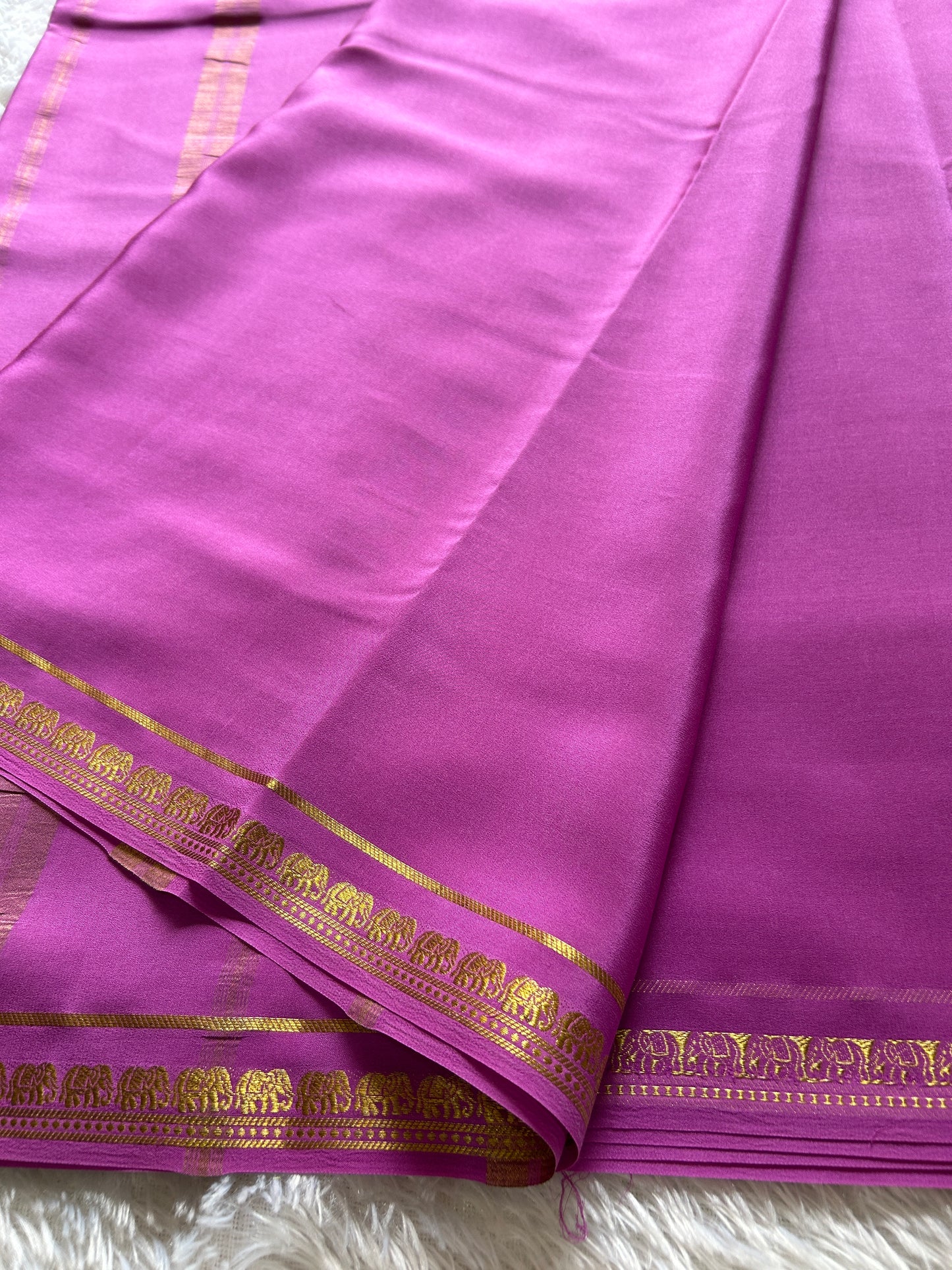 Gamani : Solid Magenta pink