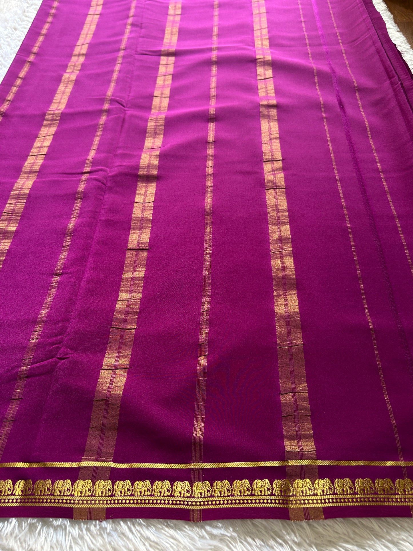 Gamani : Solid Dark magenta