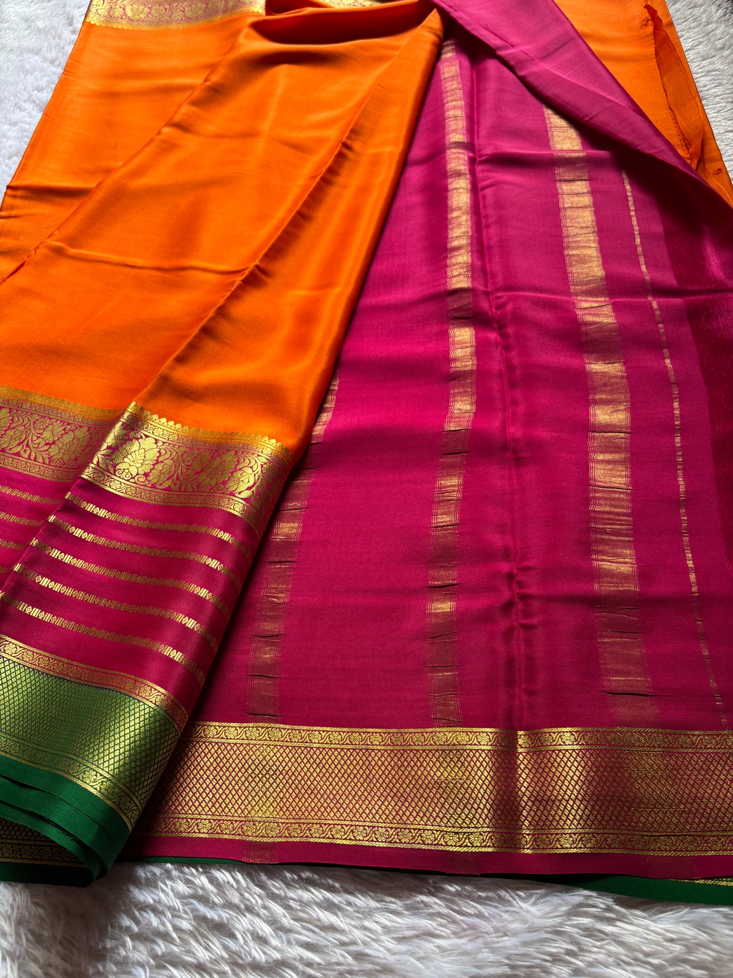 Sindhu (3D) : Orange-rani pink-green