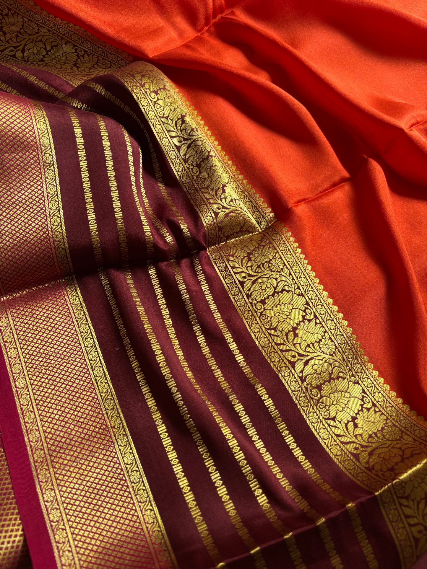 Sindhu (3D) : Orange-chocolate brown-dark pink