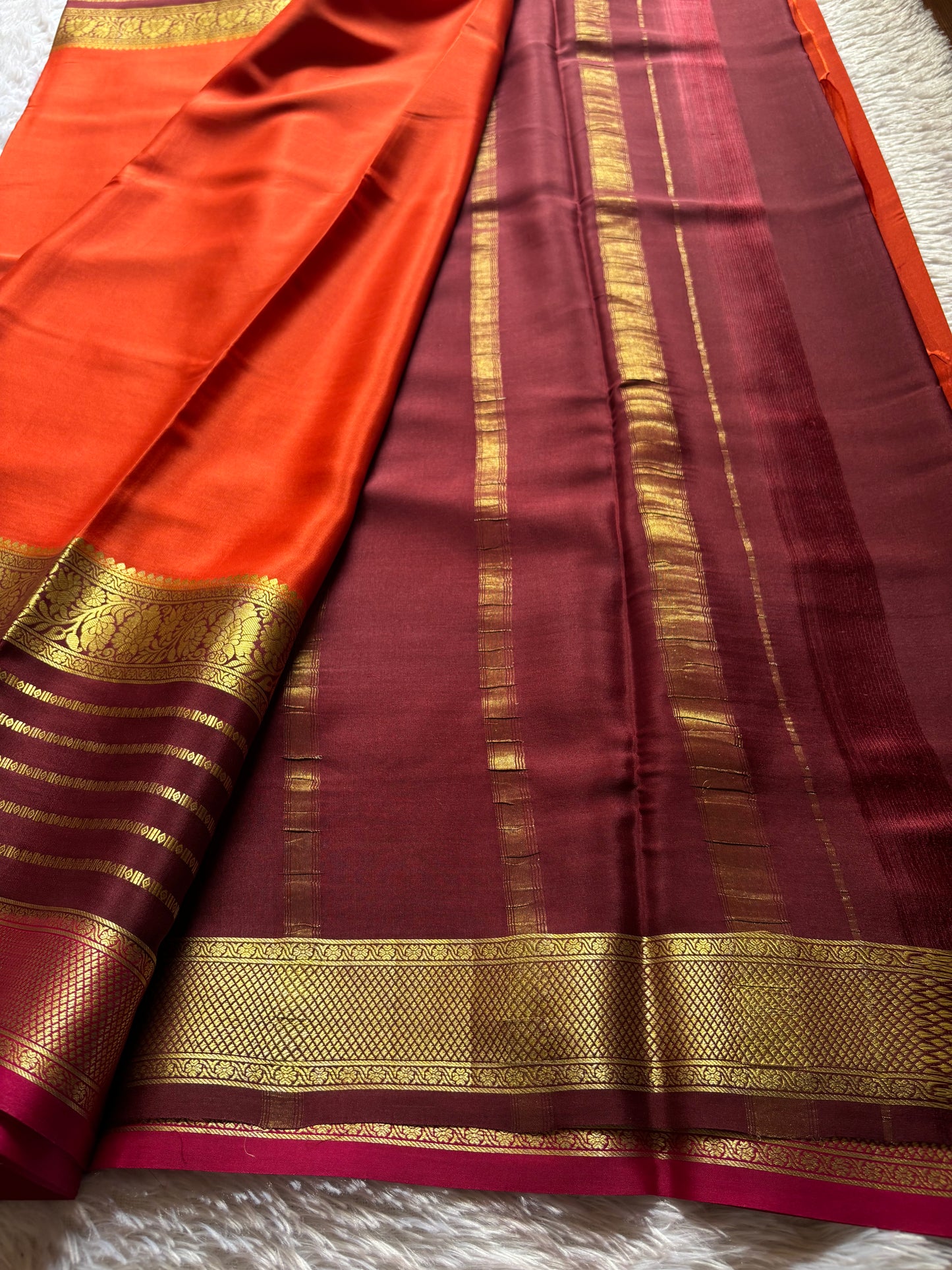 Sindhu (3D) : Orange-chocolate brown-dark pink